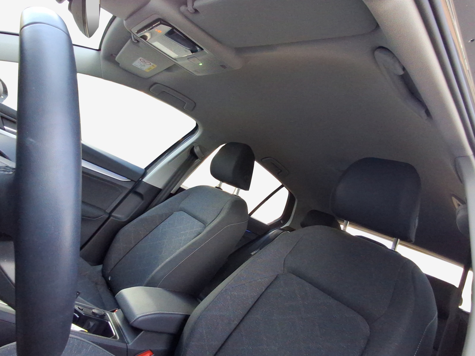VW Golf 1.5 e TSI ACT 75 Edition DSG-image-14