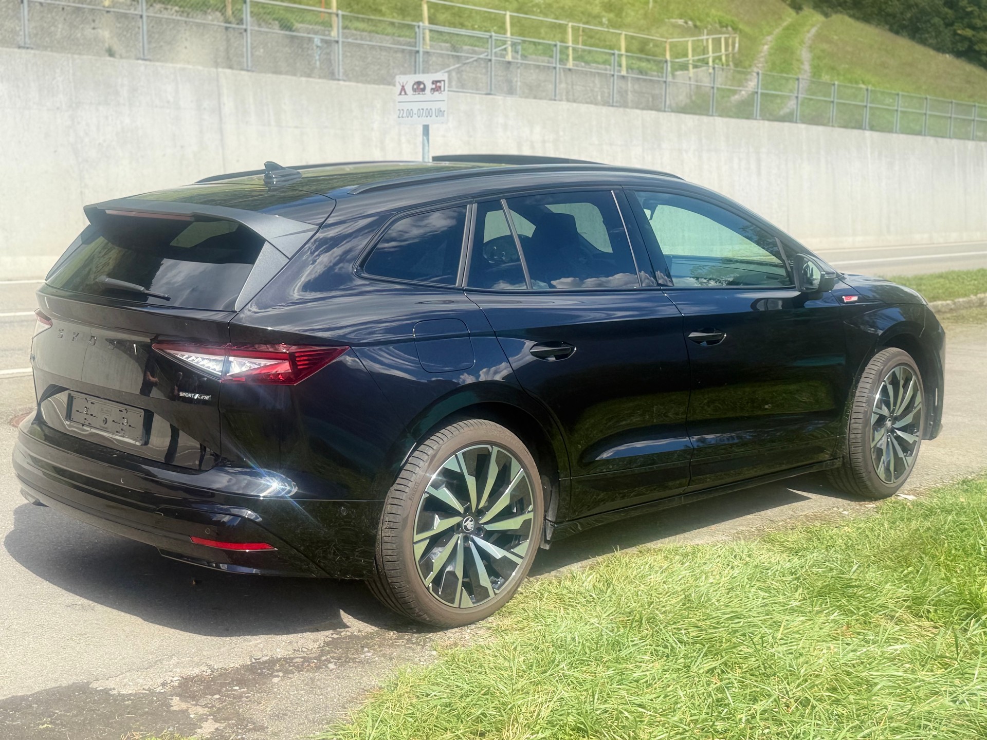 SKODA Enyaq 85x Sportline 4x4-image-4
