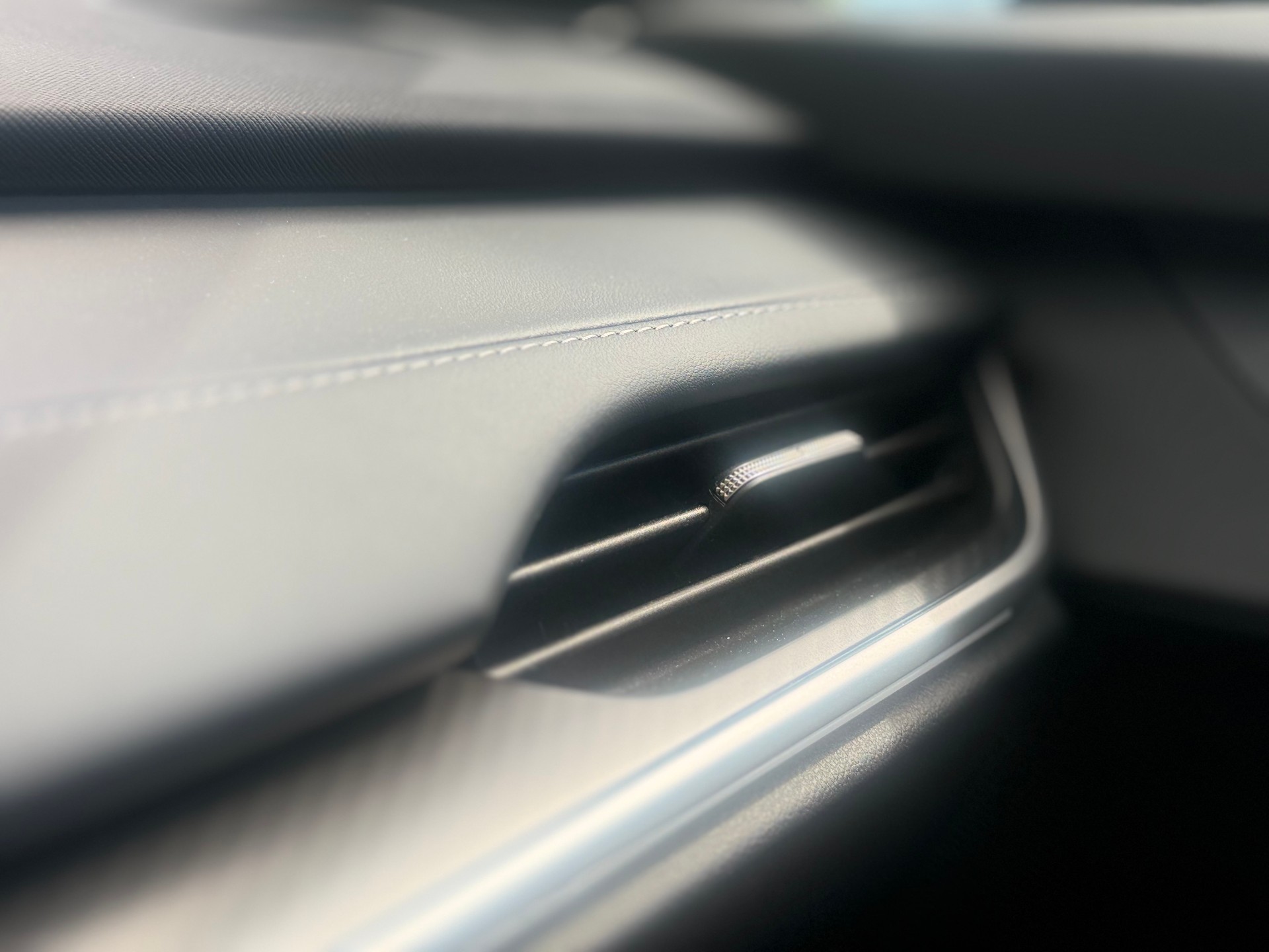 SKODA Enyaq 85x Sportline 4x4-image-21