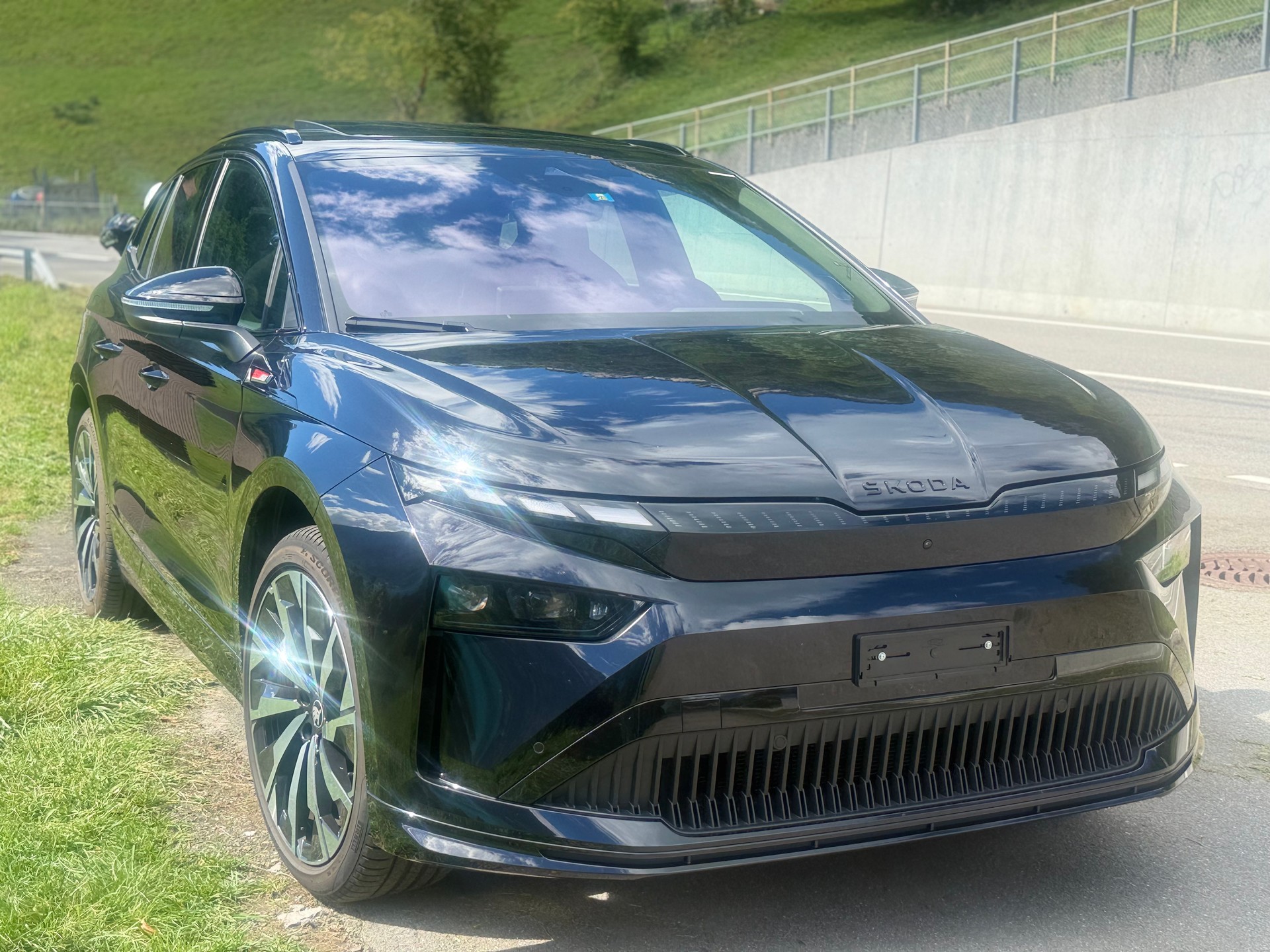SKODA Enyaq 85x Sportline 4x4-image-0