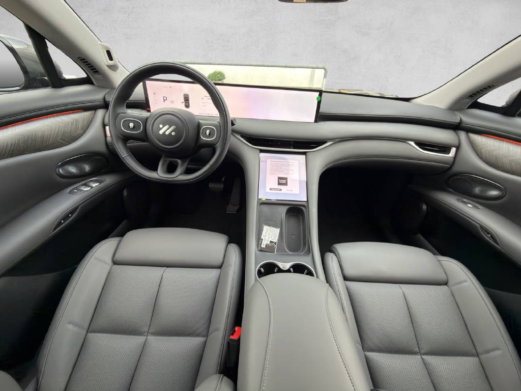 MG IM6 100 kWh Performance 4WD-image-8