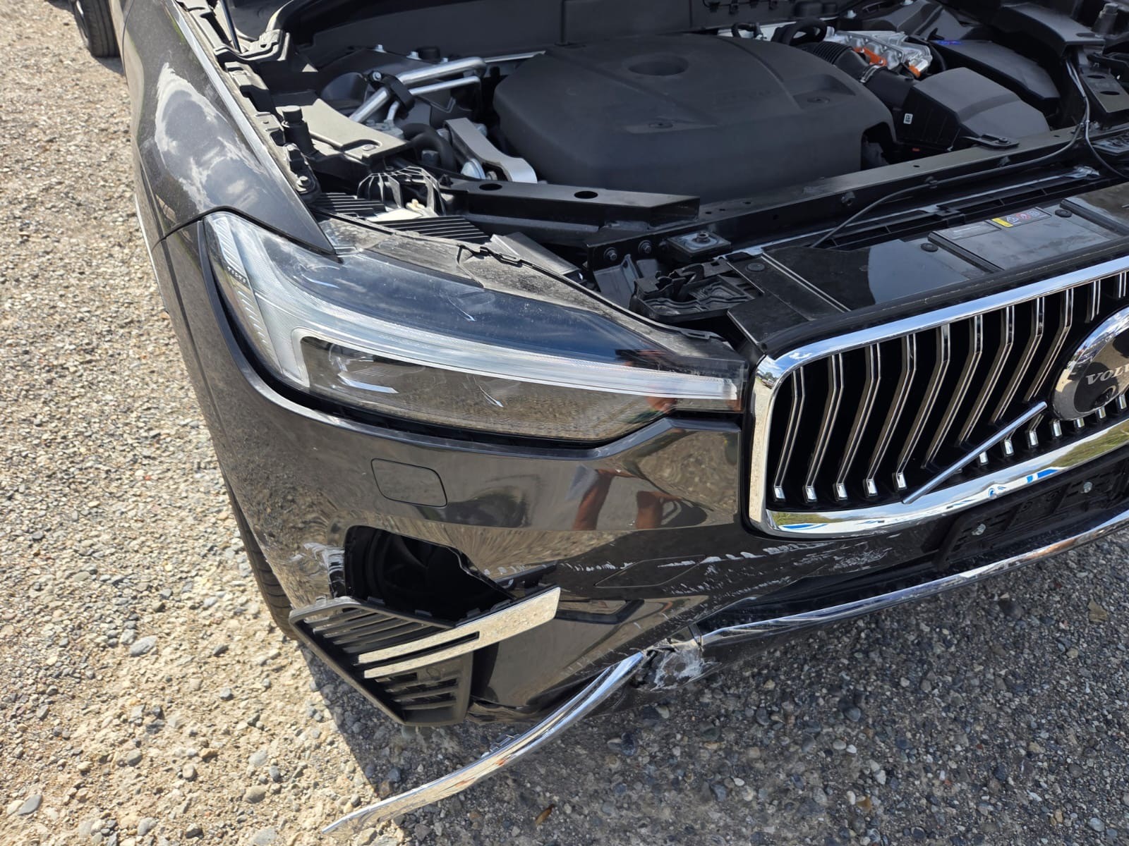 VOLVO XC60 T8 eAWD PluginHybrid Ultimate Bright Geartronic-image-8