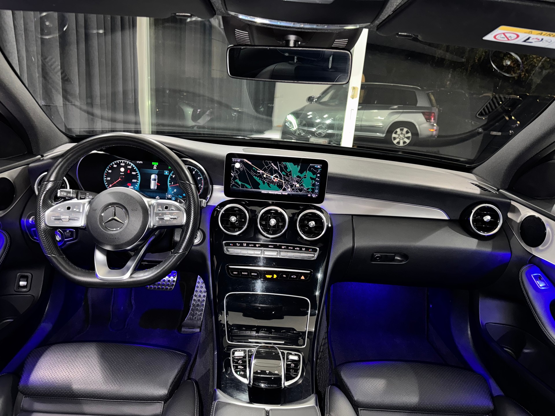 MERCEDES-BENZ C 200 Swiss Star AMG Line 4M 9G-Tronic | CH |-image-16