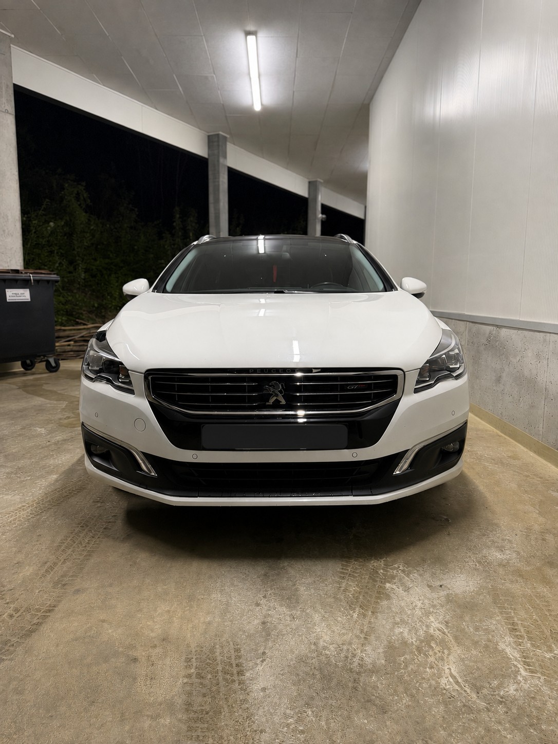 PEUGEOT 508 SW 2.0 BlueHDi GT EAT6-image-2