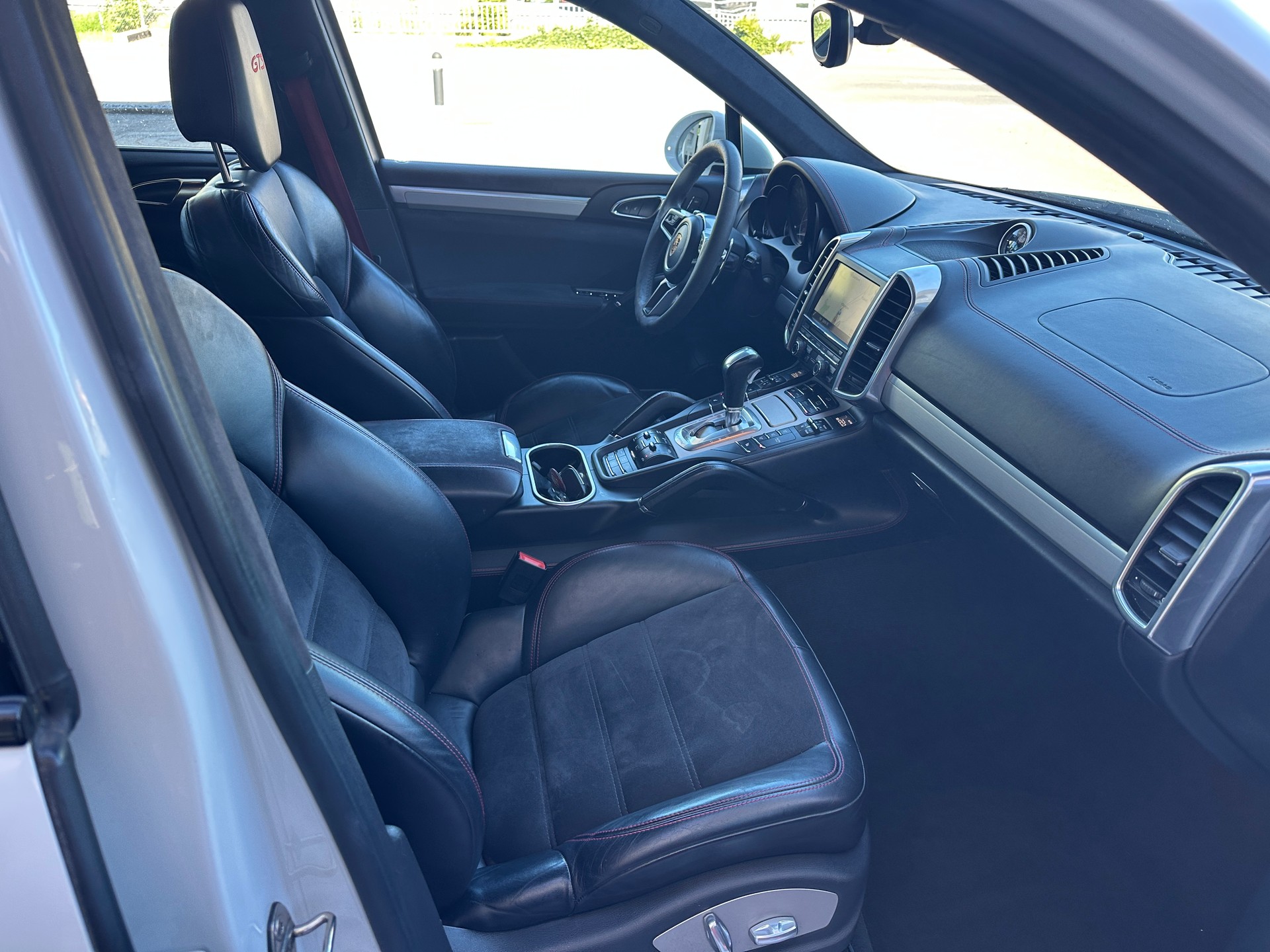 PORSCHE Cayenne GTS AHK 3.5T-image-4
