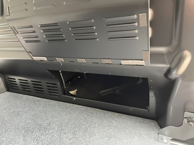 FORD Spez. Preis L2H1 Automat 136 Ps mit 2 x Schiebetüren und Ahk 2.8 To u.s.w-image-11