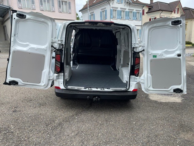 FORD Spez. Preis L2H1 Automat 136 Ps mit 2 x Schiebetüren und Ahk 2.8 To u.s.w-image-9