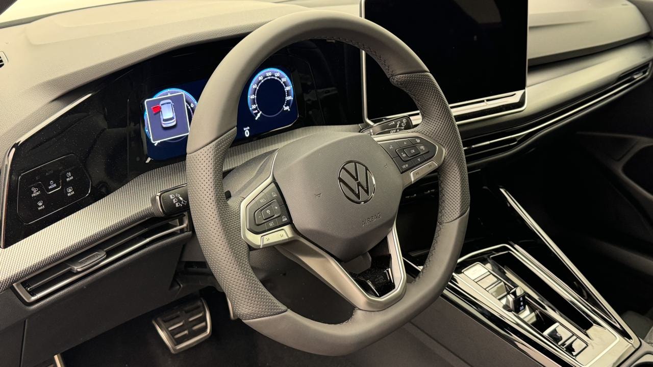 VW Golf 1.5 e TSI mHEV R-Line DSG-image-7