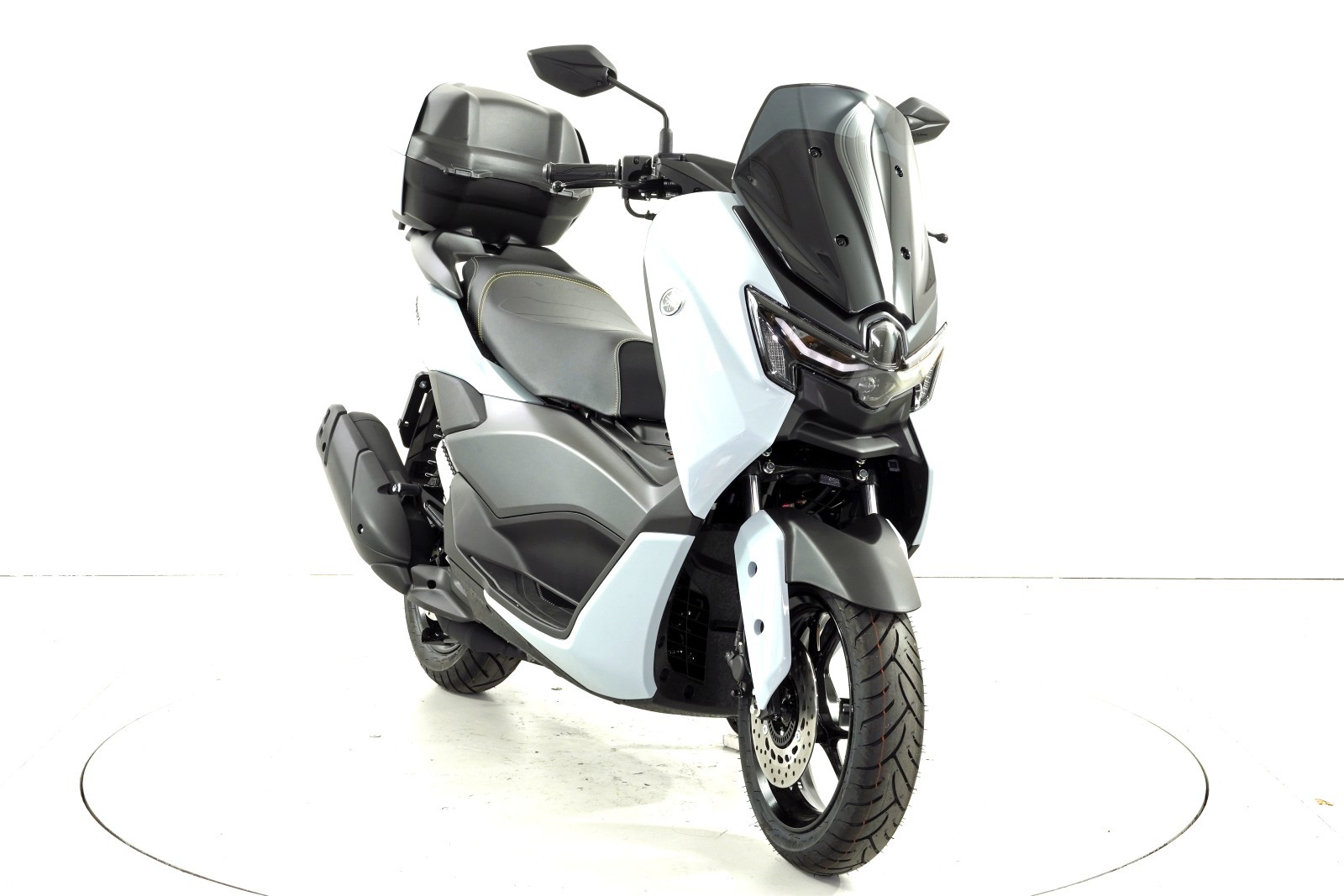 YAMAHA NMAX 125 ABS Tech Max-showroom-element-1