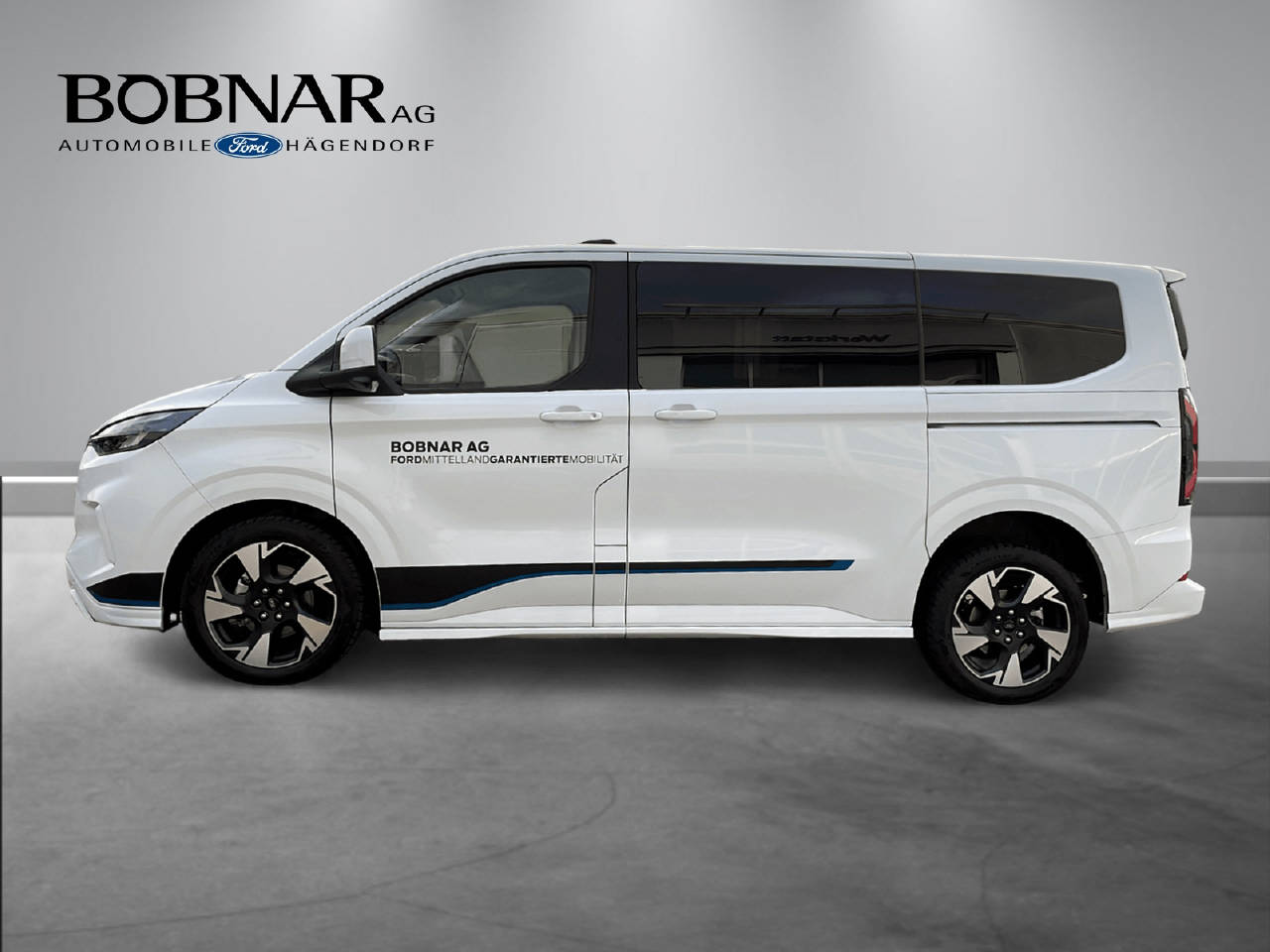 FORD Tourneo Custom 320 L1 2.0 EcoBlue 170 Sport 4x4-image-4