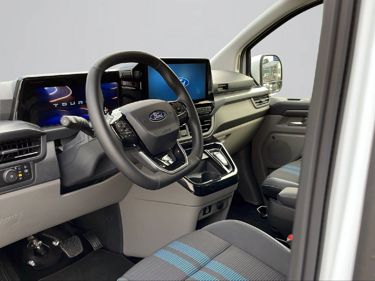 FORD Tourneo Custom 320 L1 2.0 EcoBlue 170 Sport 4x4-image-5