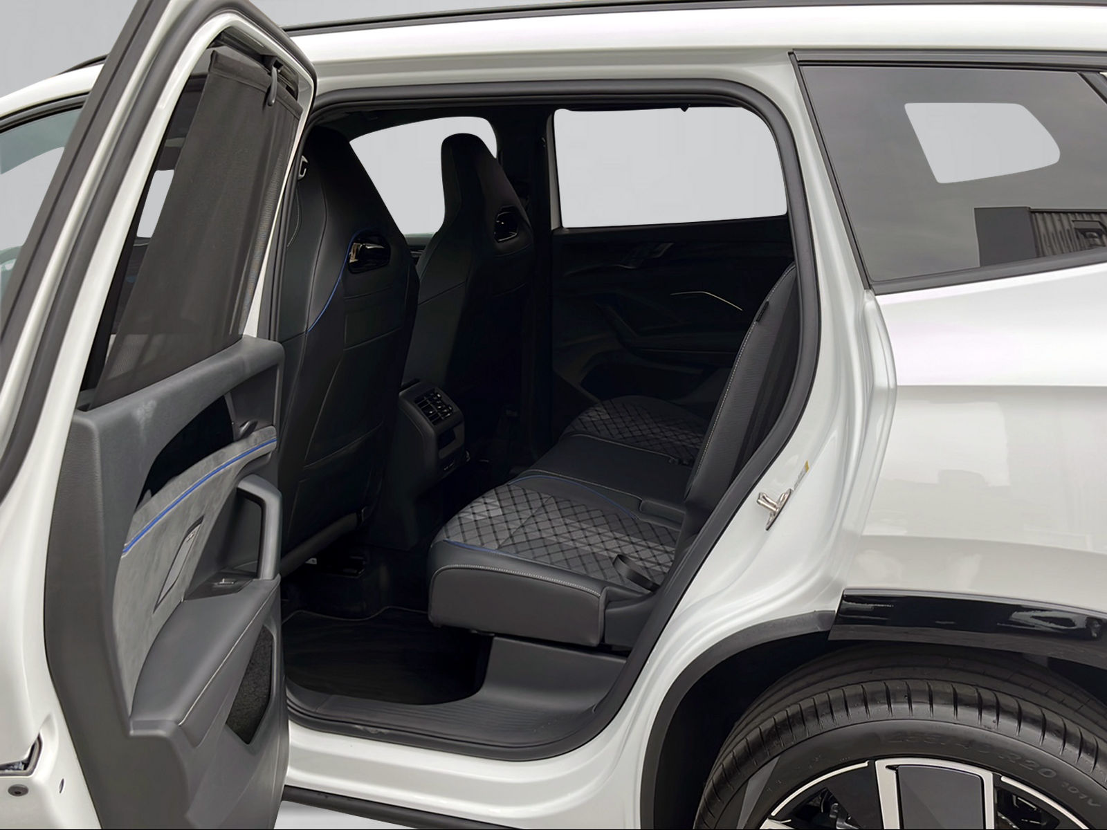 VW Tayron 2.0 TSI R-Line United DSG 4Motion-image-7