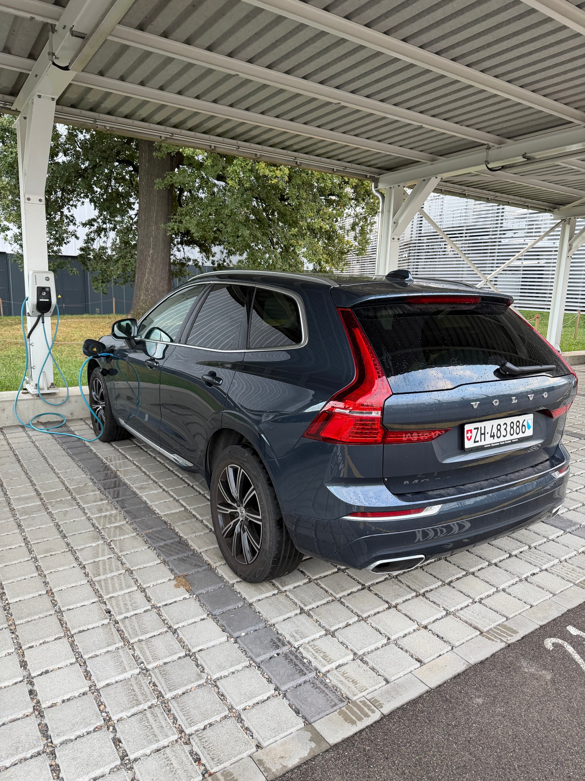 VOLVO 2.0 T8 TE Inscription eAWD-image-2