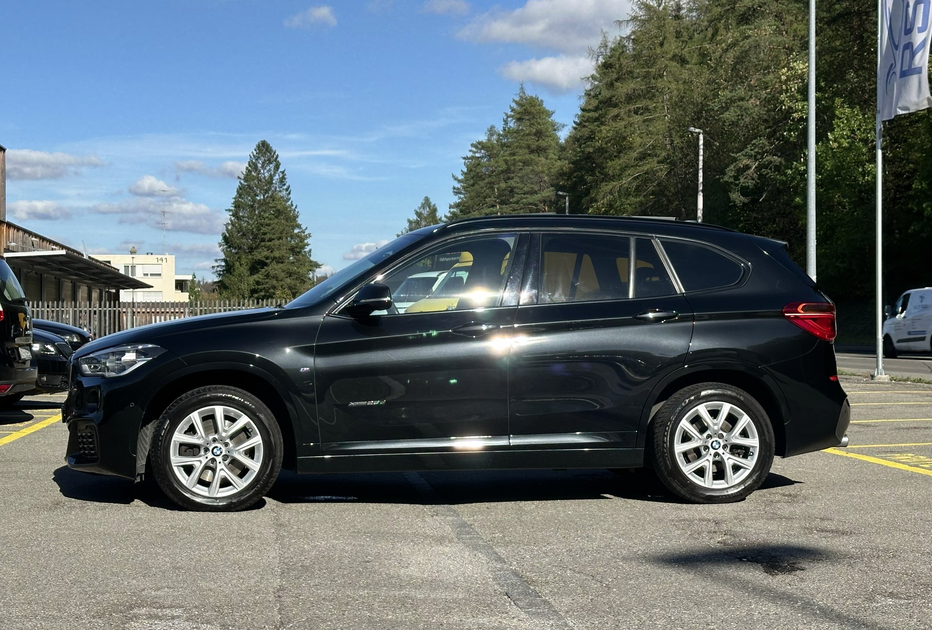 BMW 25d xDrive-image-1