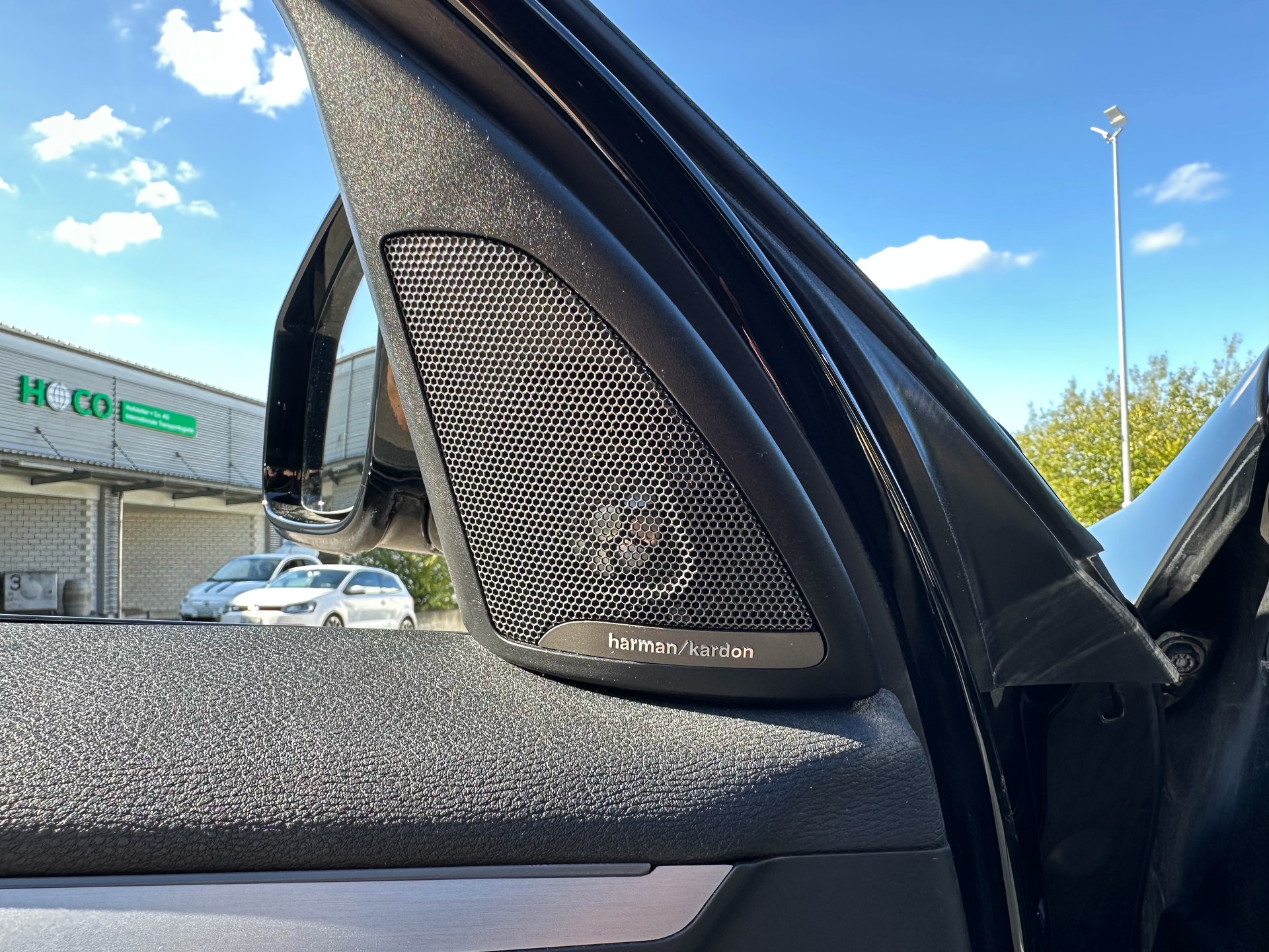 BMW 25d xDrive-image-17