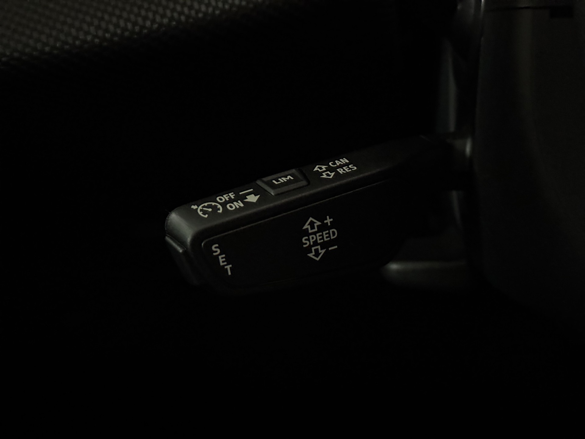 AUDI A5 Limousine 2.0 TFSI S tronic S Line Edition One "Optik Schwarz-20"Alu-Navi"-image-13