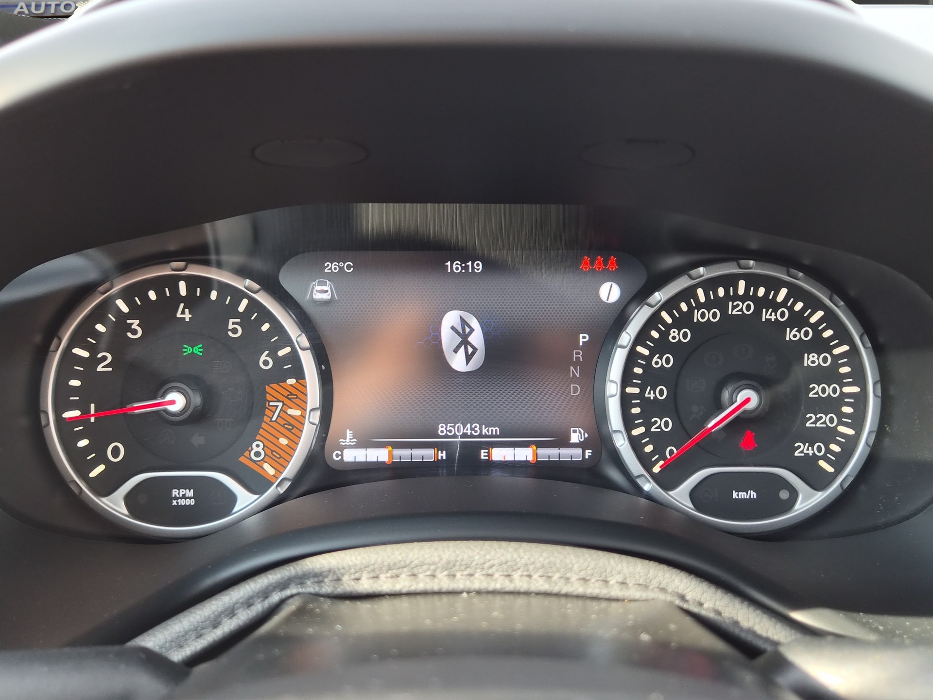 JEEP Renegade 1.3 Turbo S AWD-image-10