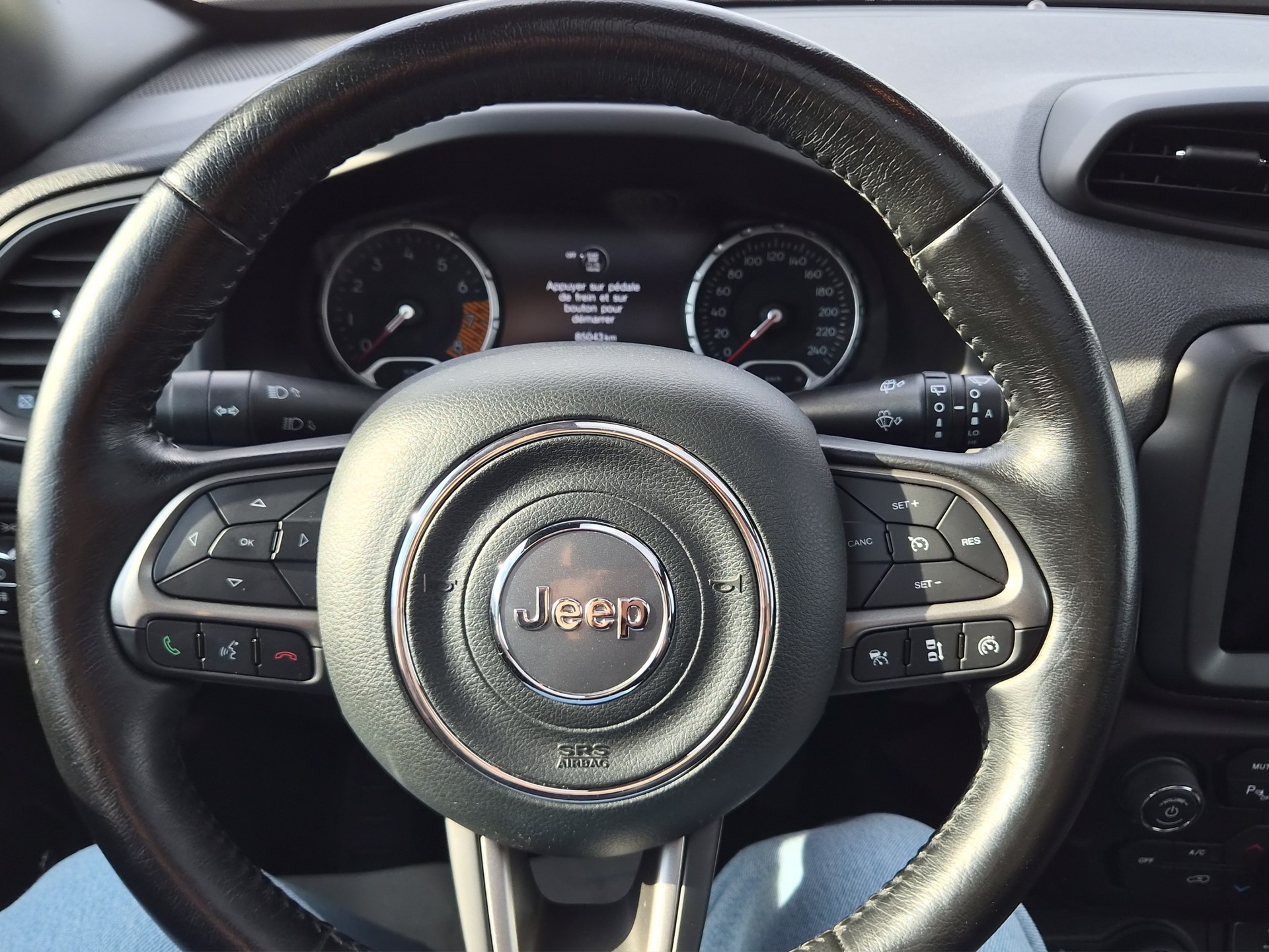 JEEP Renegade 1.3 Turbo S AWD-image-9