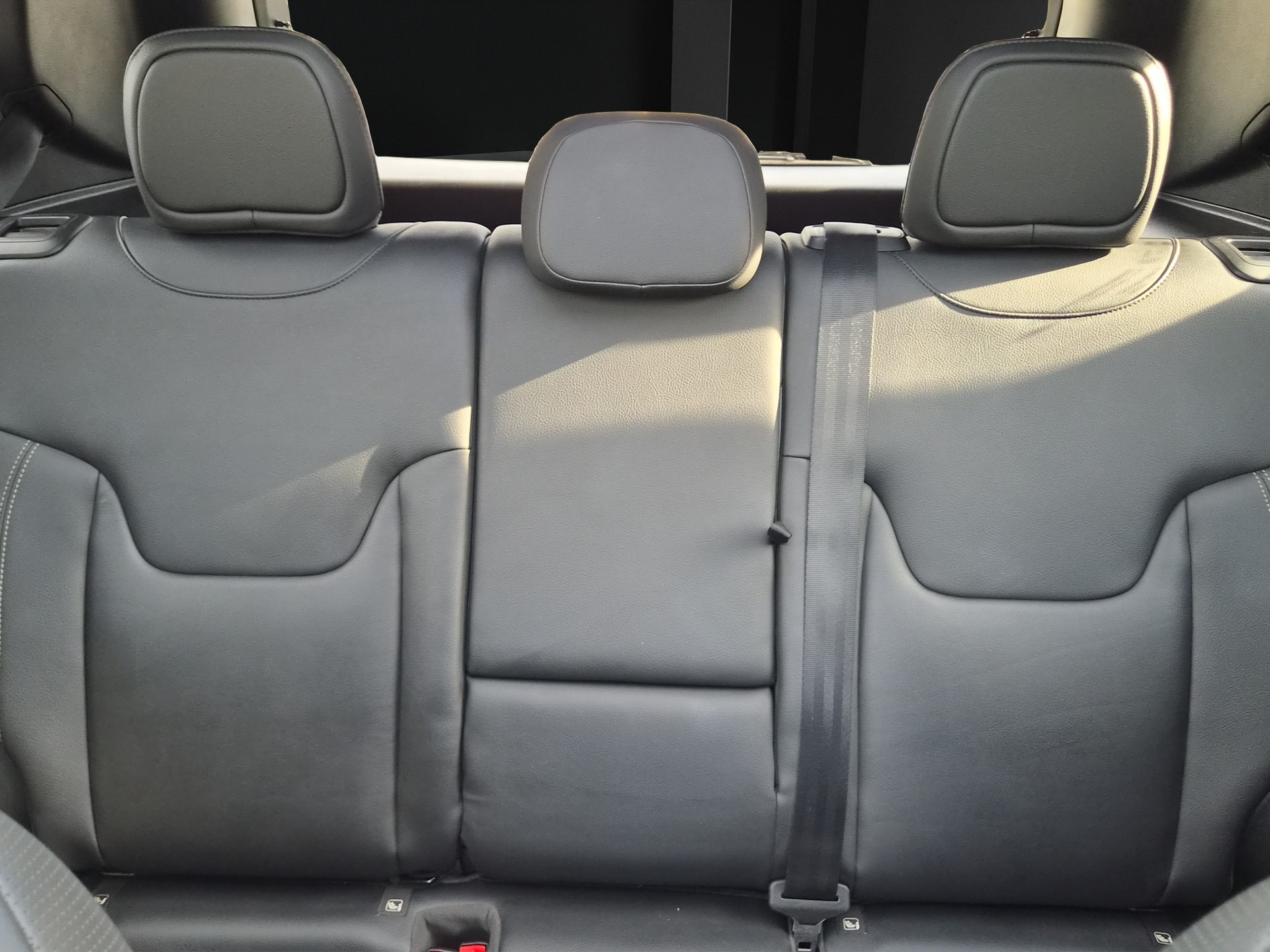JEEP Renegade 1.3 Turbo S AWD-image-12