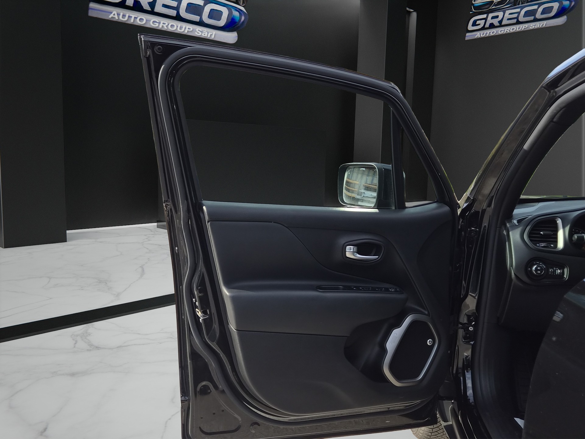 JEEP Renegade 1.3 Turbo S AWD-image-17