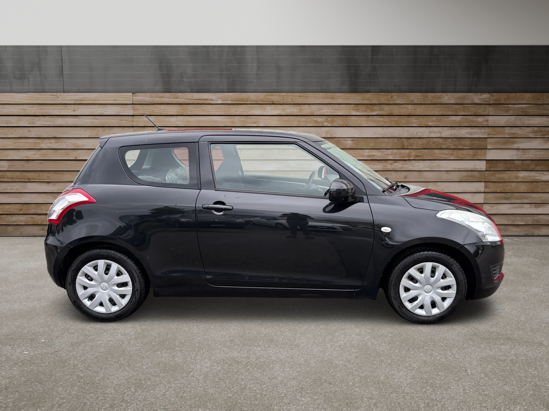 SUZUKI Swift 1.2i 16V GL Top-image-2