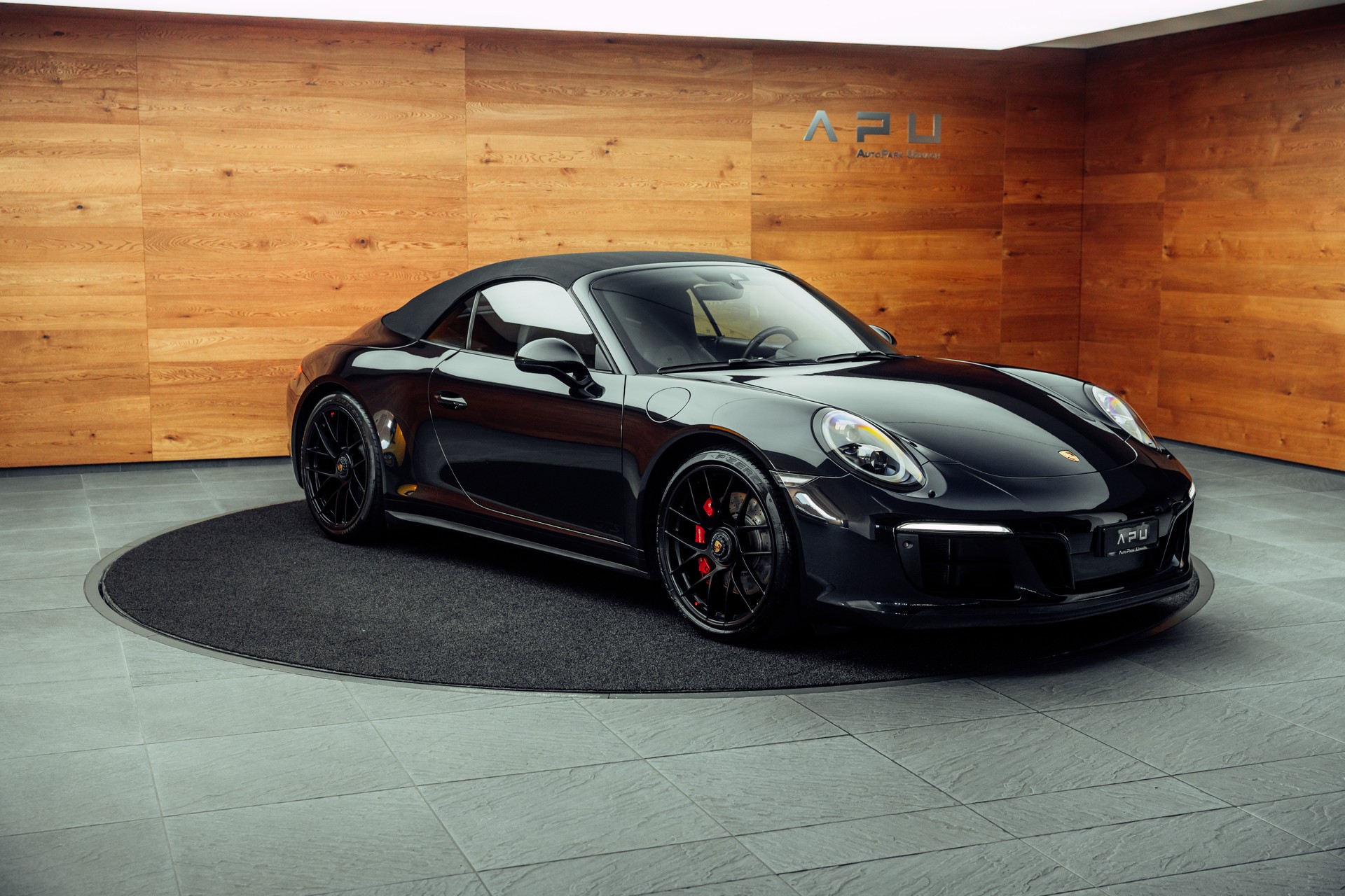 PORSCHE 911 Carrera 4 GTS Cabrio PDK-image-20