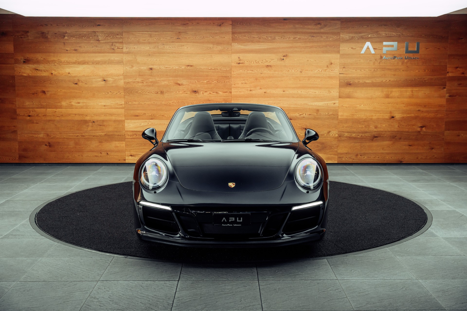 PORSCHE 911 Carrera 4 GTS Cabrio PDK-image-16