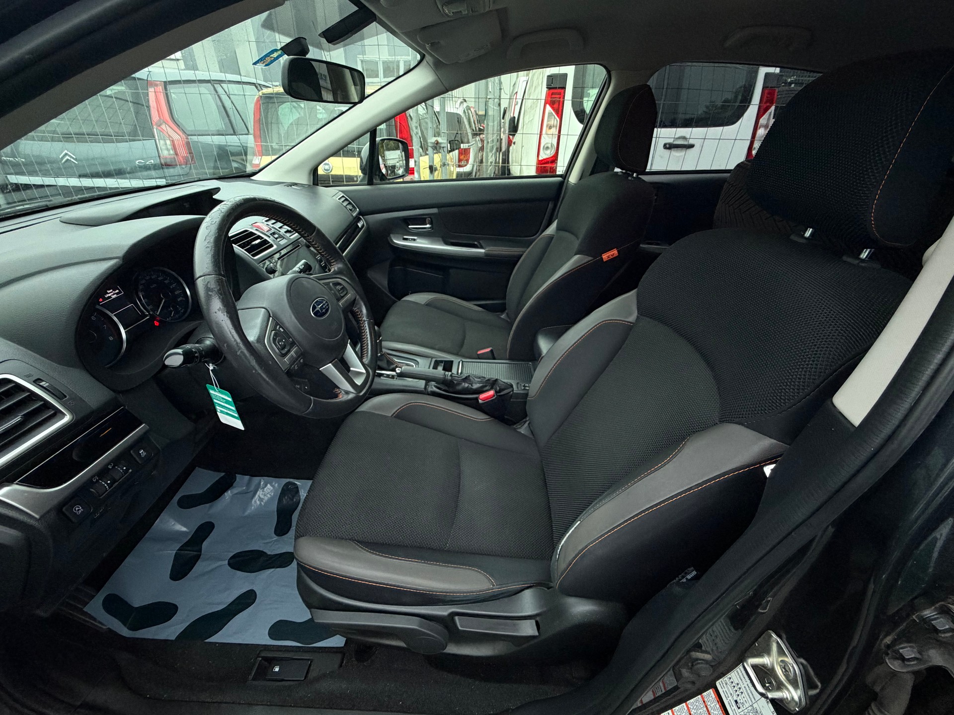 SUBARU XV 2.0 Swiss Three AWD CVT-image-5
