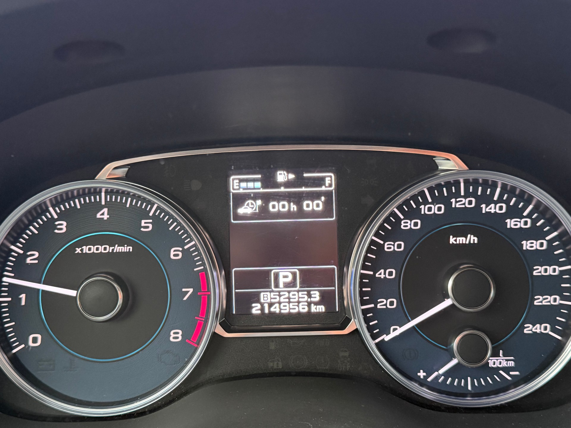 SUBARU XV 2.0 Swiss Three AWD CVT-image-10