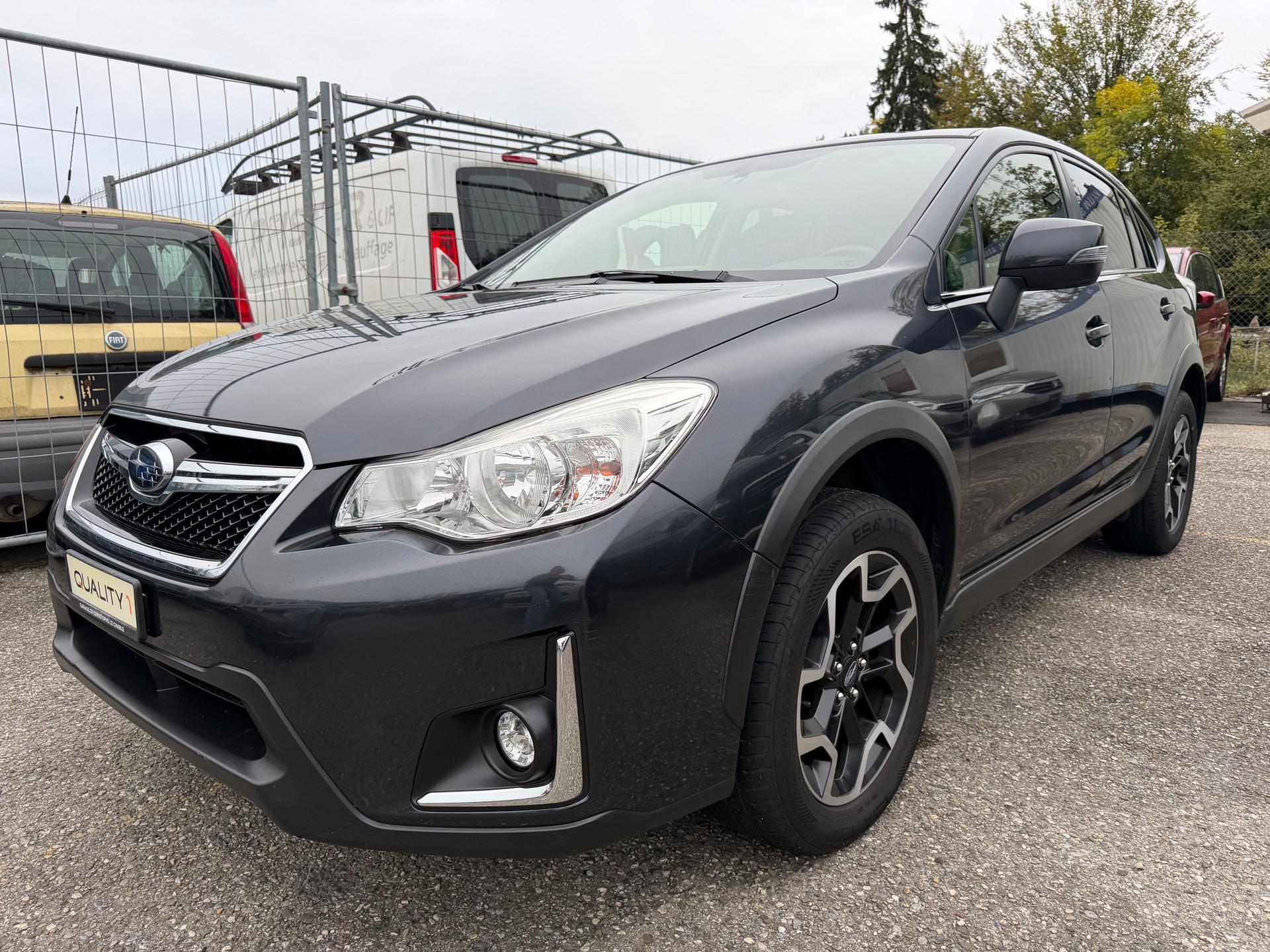 SUBARU XV 2.0 Swiss Three AWD CVT-image-1