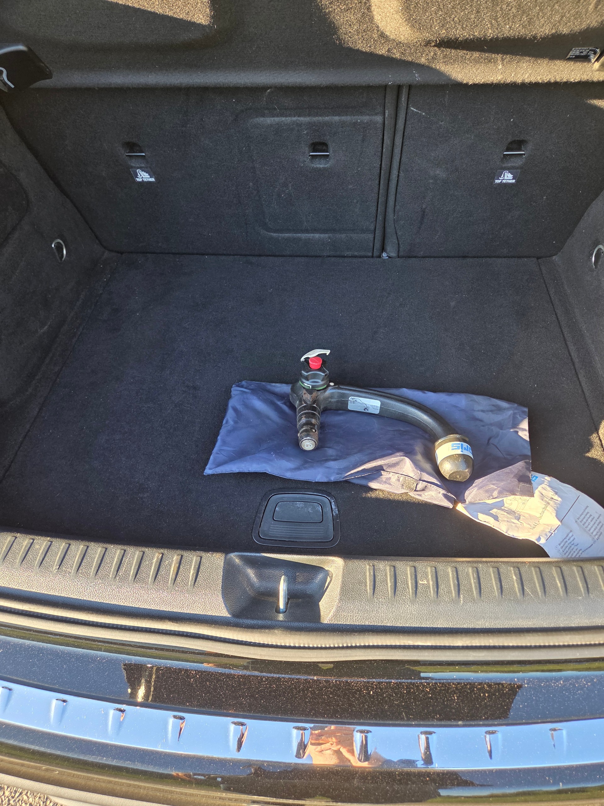 MERCEDES-BENZ GLA 200 d AMG Line 4 Matic-image-5