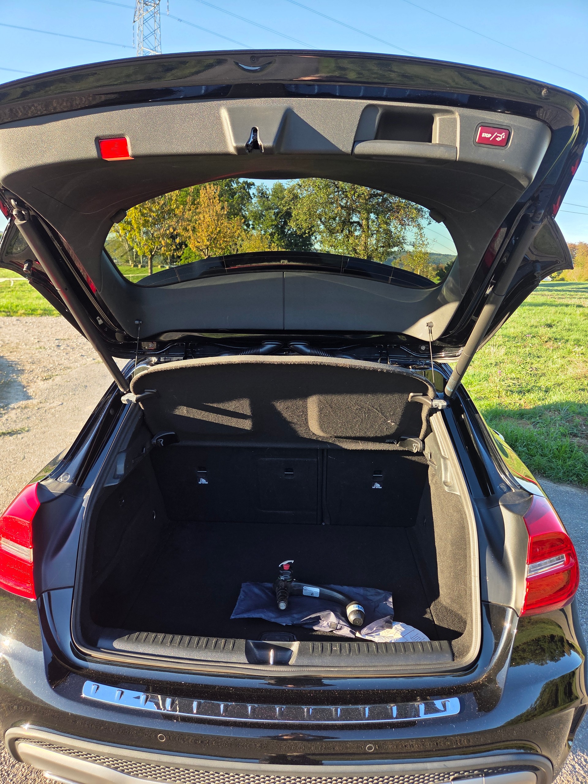 MERCEDES-BENZ GLA 200 d AMG Line 4 Matic-image-4