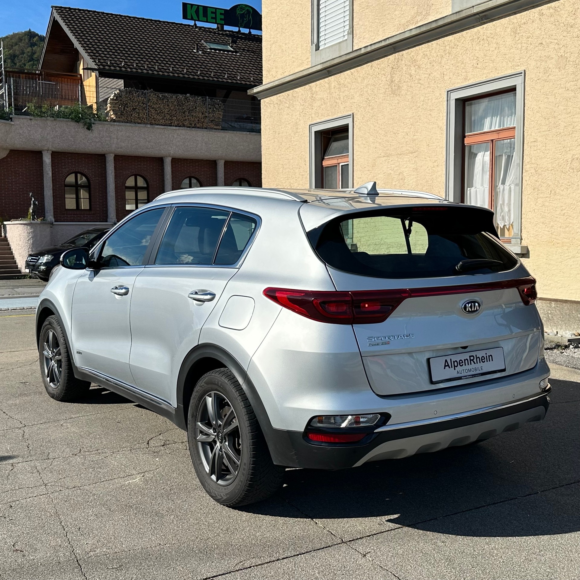 KIA Sportage 1.6CRDi Power 25 4WD Automat-image-4
