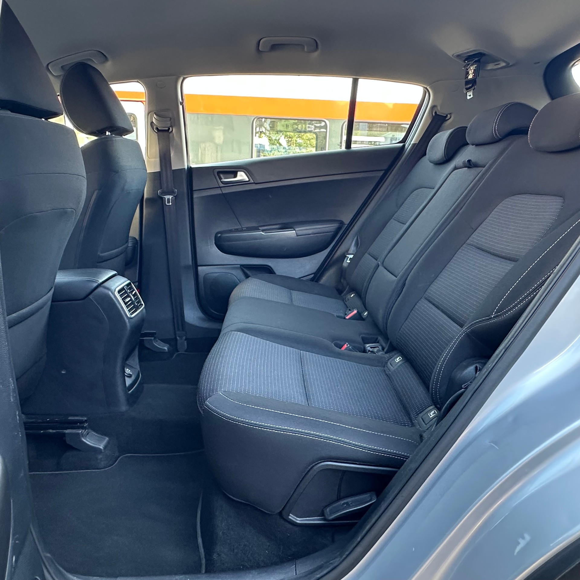 KIA Sportage 1.6CRDi Power 25 4WD Automat-image-13