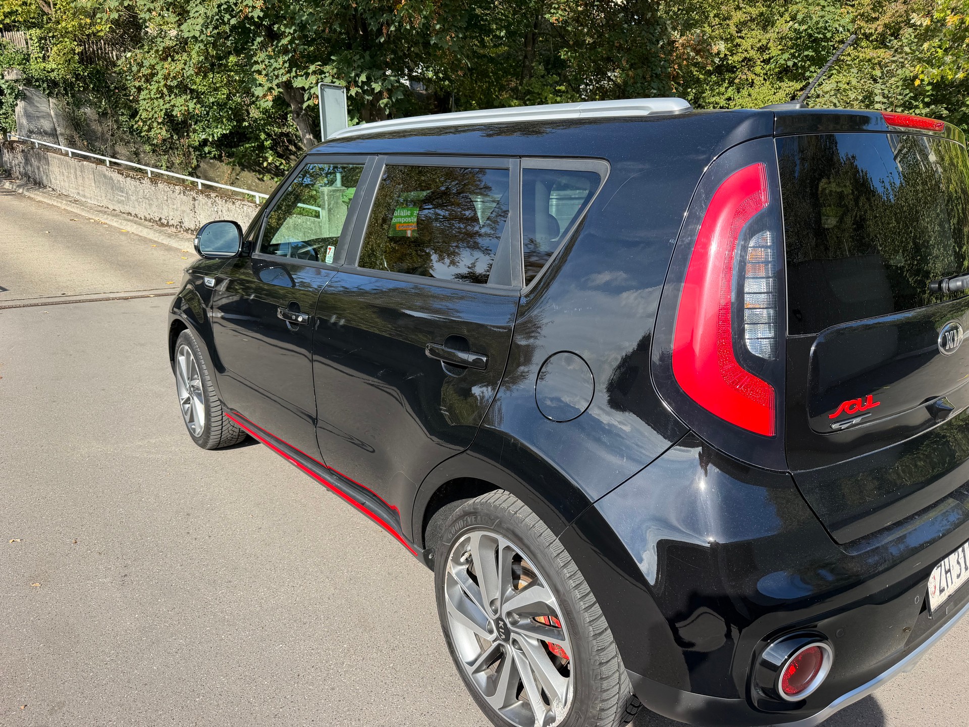 KIA Soul 1.6 GDi GT Automat DCT-showroom-element-3