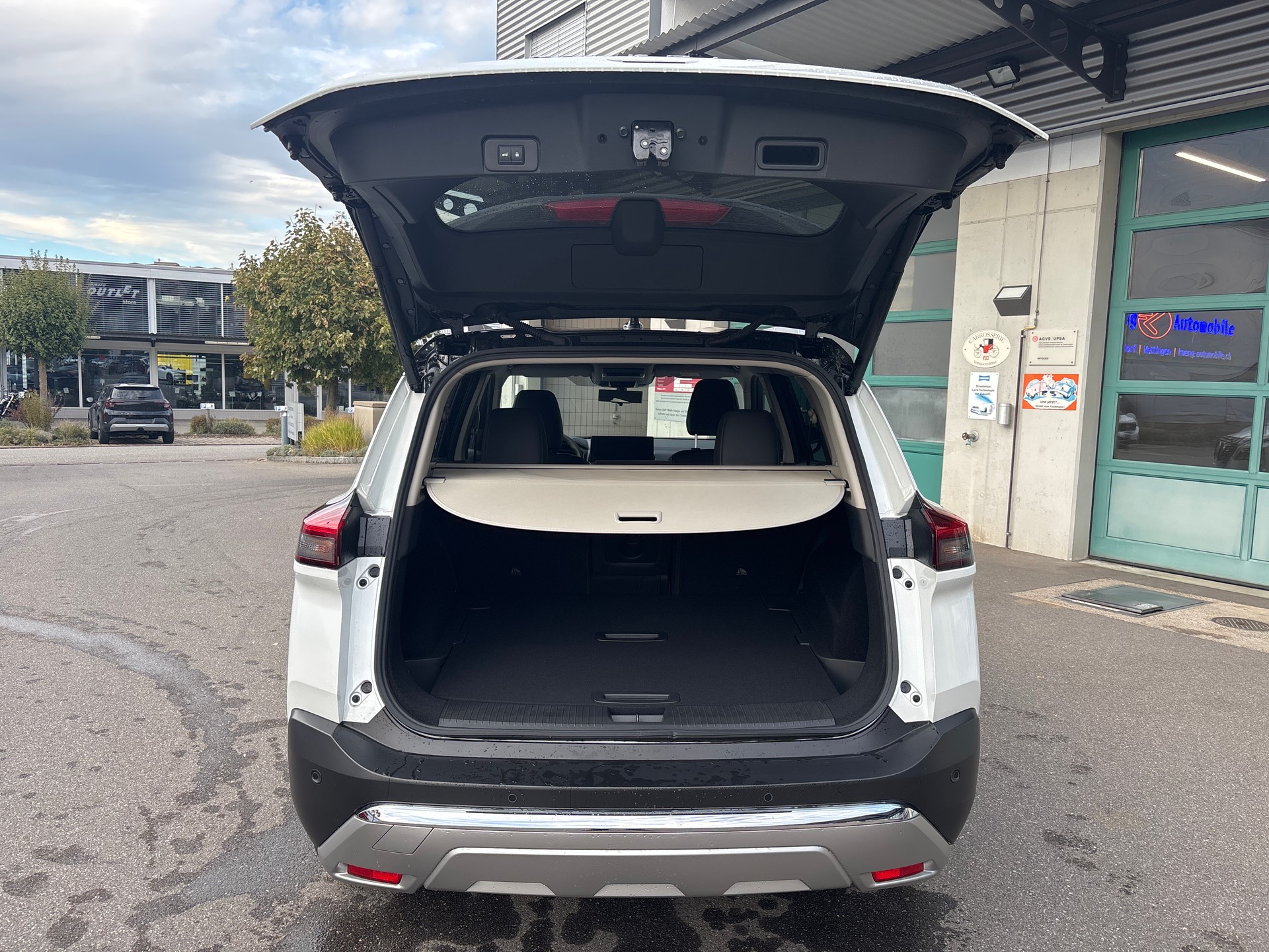 NISSAN X-Trail 1.5 VC-T e-Power 4WD Tekna-image-16