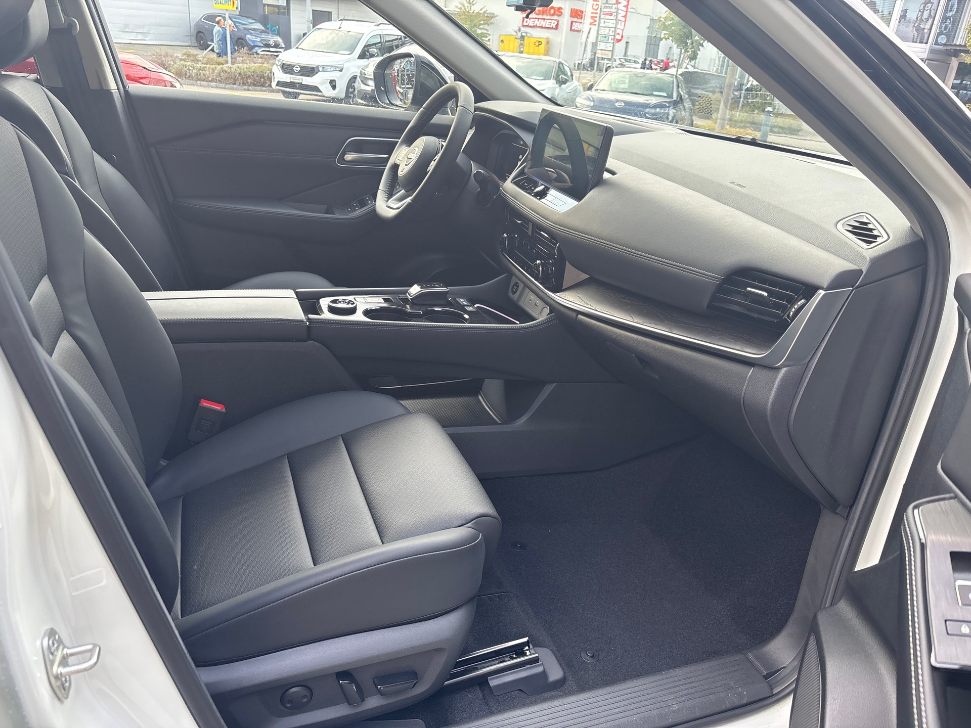 NISSAN X-Trail 1.5 VC-T e-Power 4WD Tekna-image-14