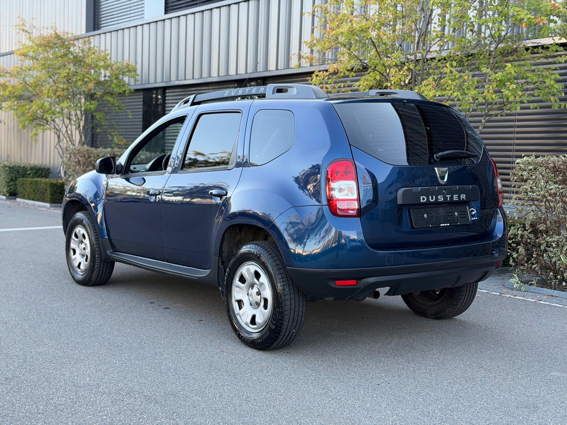 DACIA Duster 1.2 T Lauréate 4x4-image-3