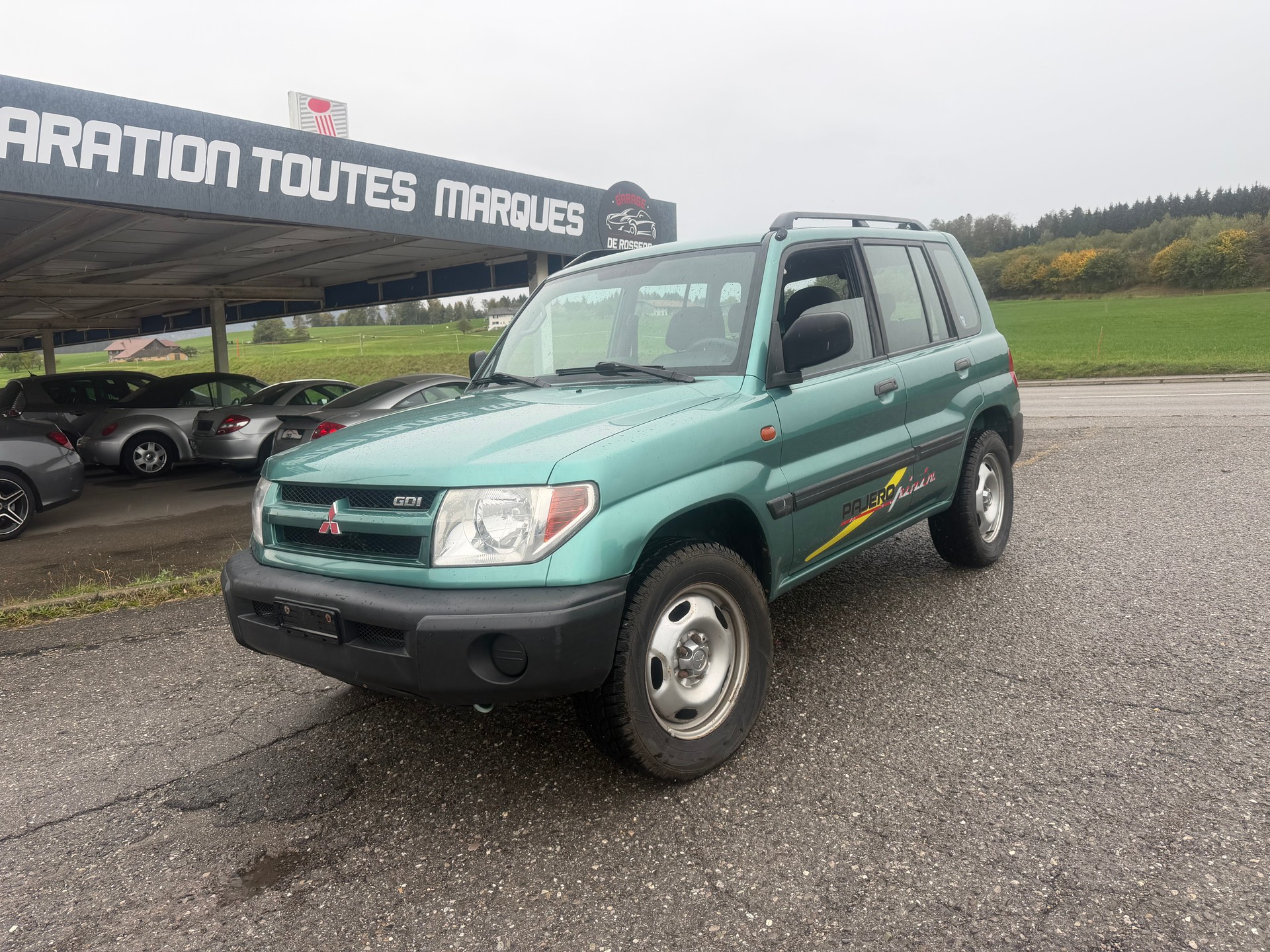 MITSUBISHI Pajero Pinin 2.0 Country-image-0
