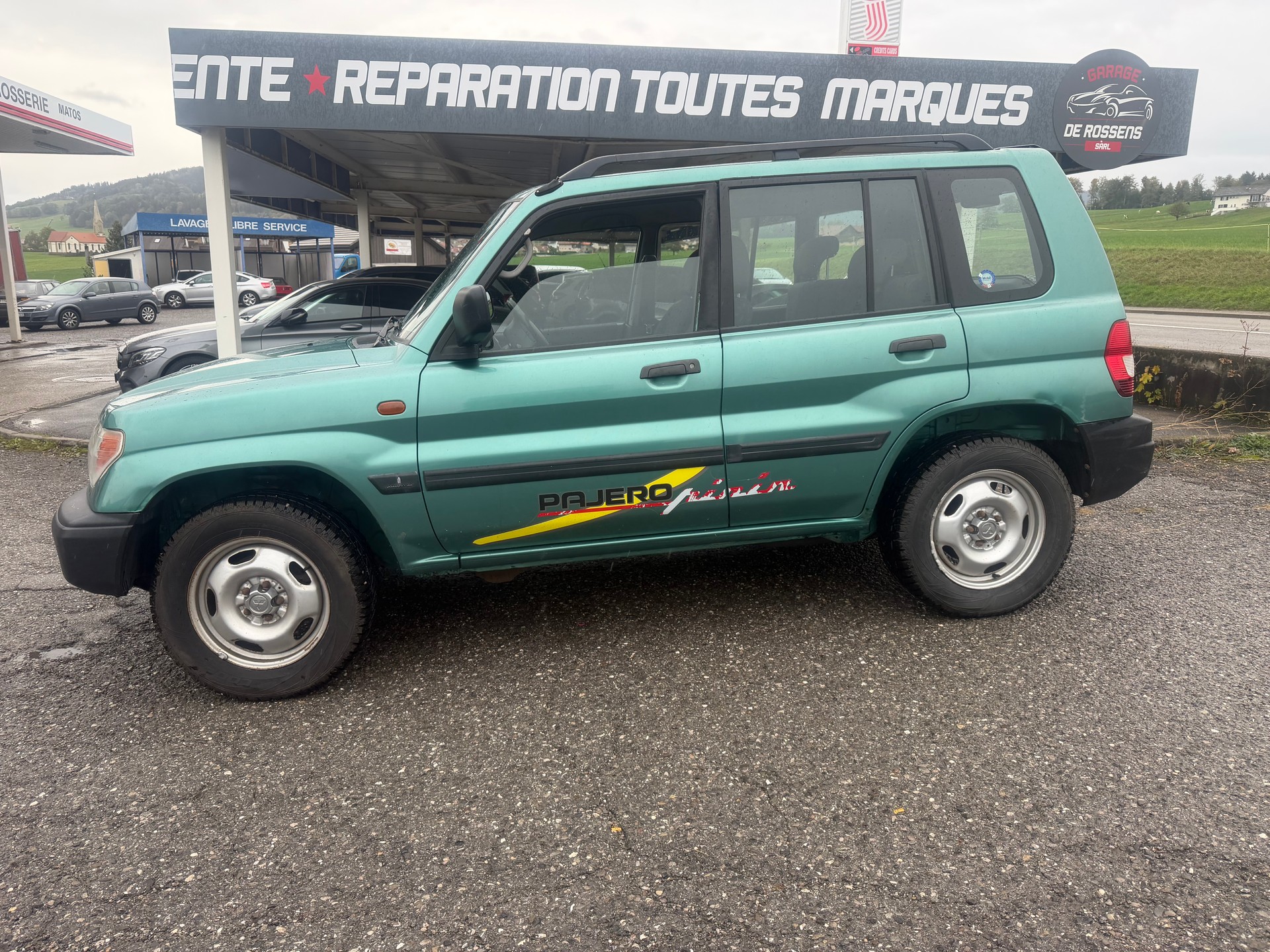 MITSUBISHI Pajero Pinin 2.0 Country-image-3