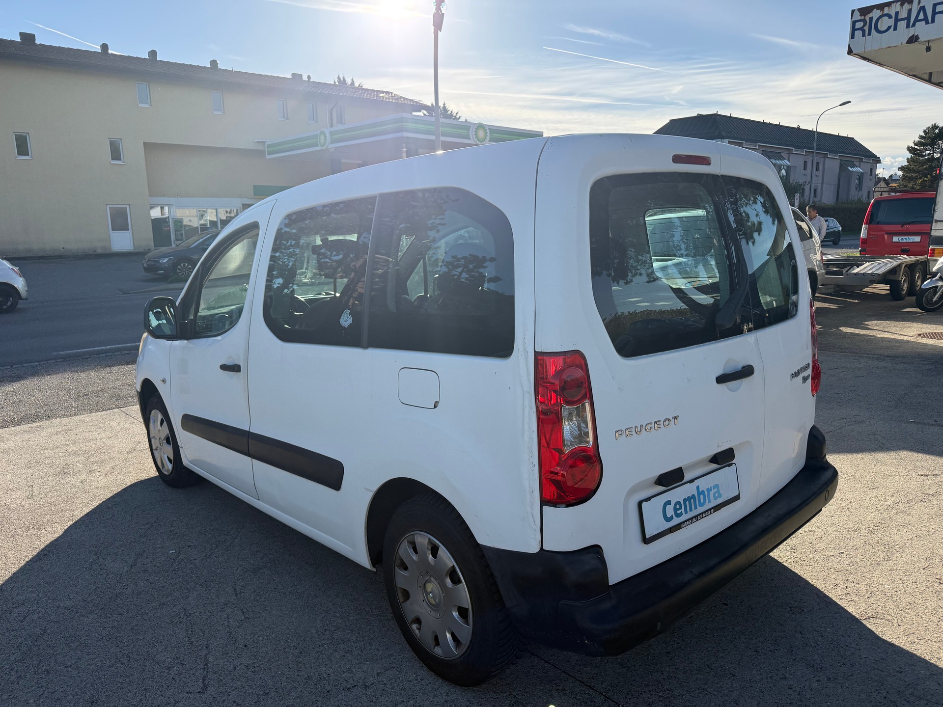 PEUGEOT Partner 1.6 Trendy-image-9