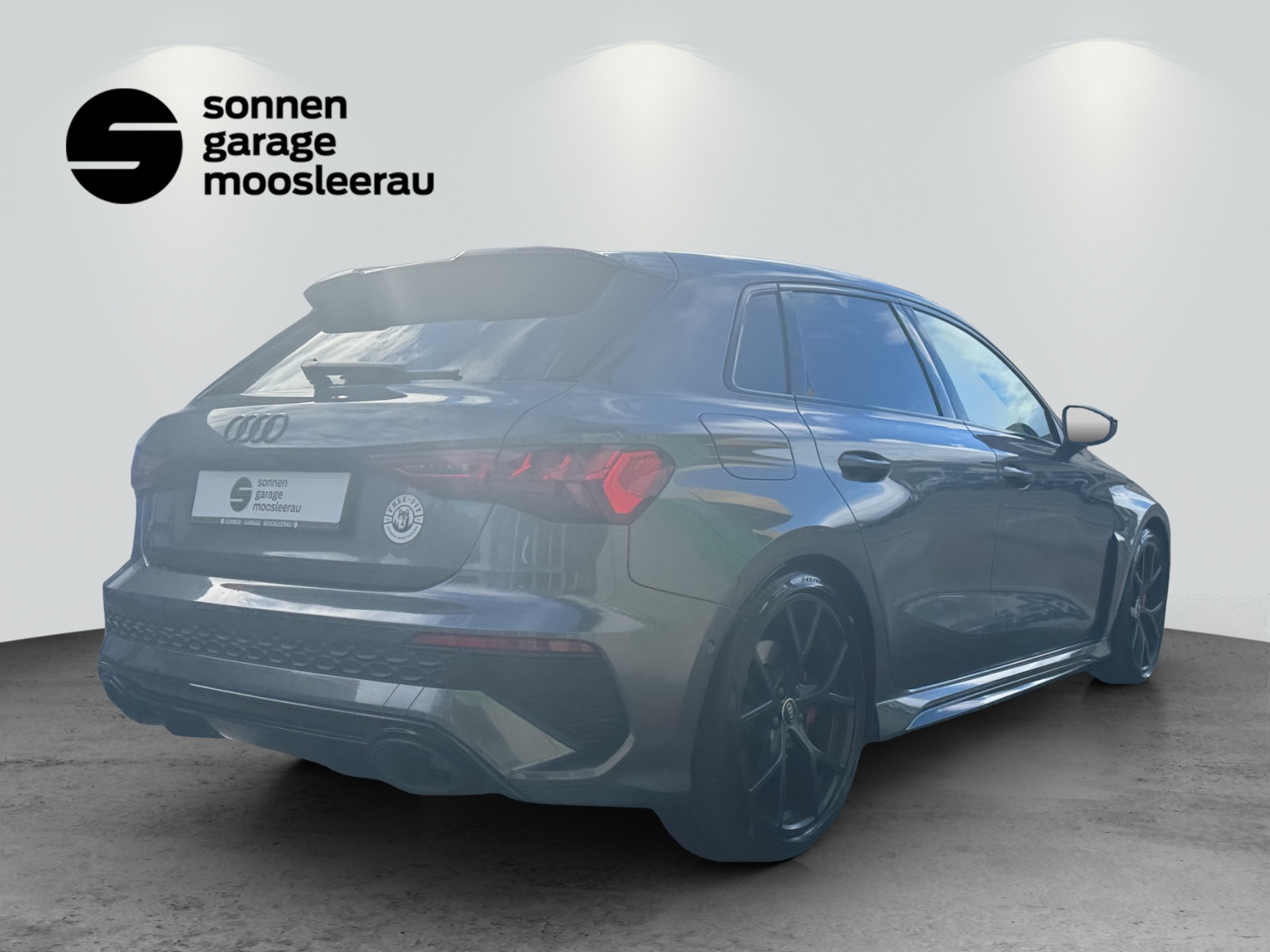 AUDI RS3 Sportback 2.5 TSI quattro S-tronic-image-3