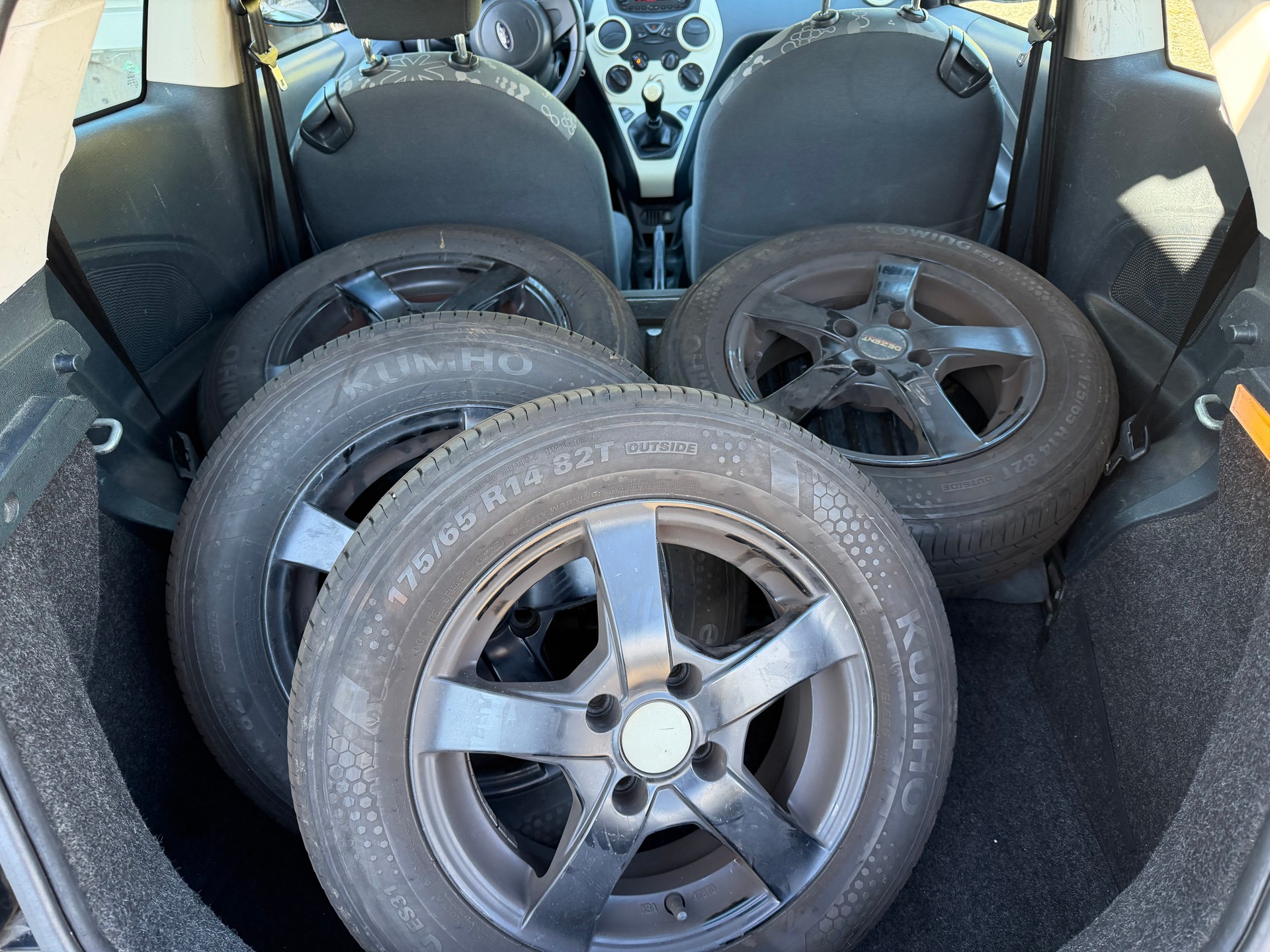 FORD KA 1.25 Titanium-image-10