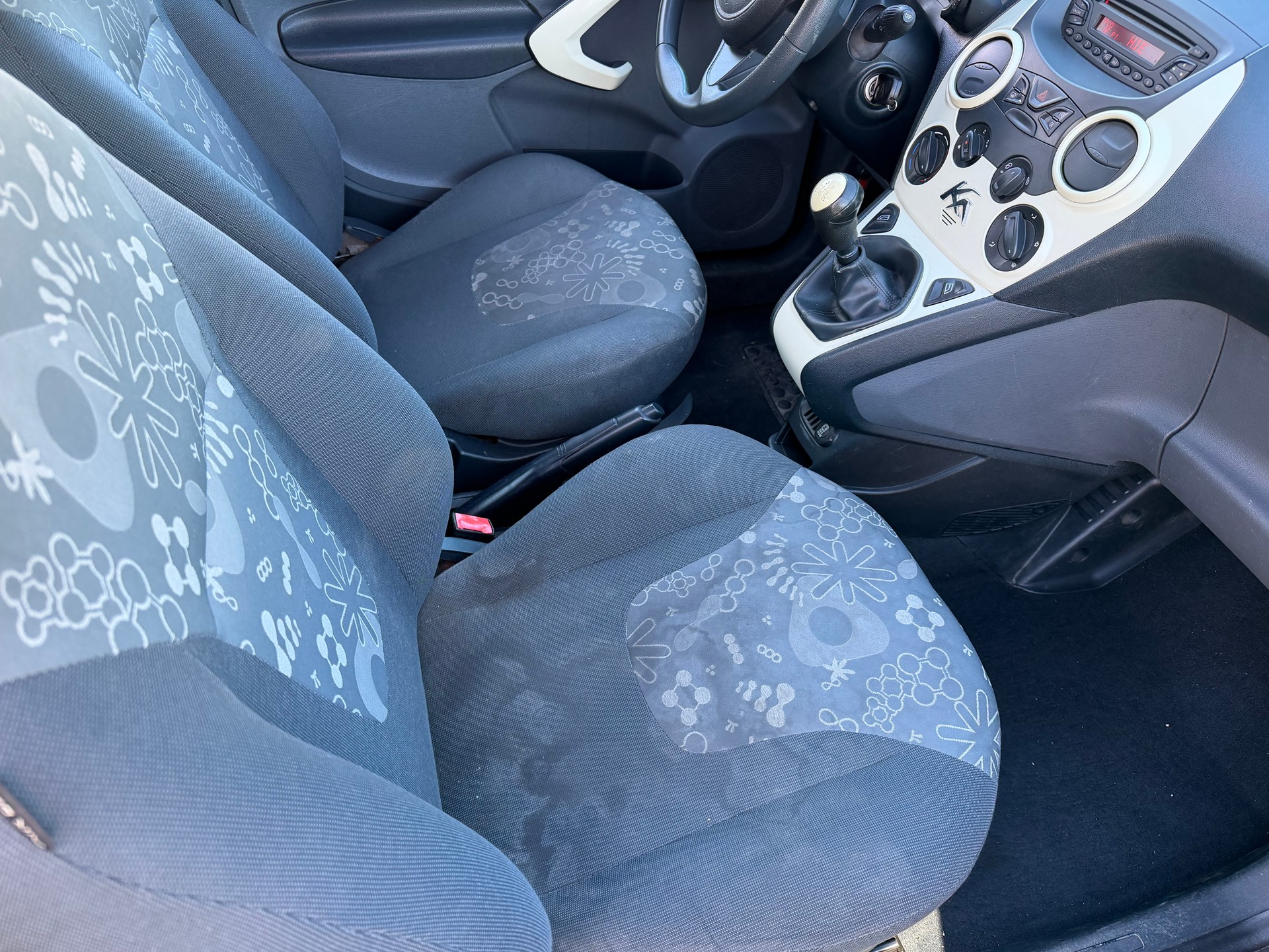 FORD KA 1.25 Titanium-image-8