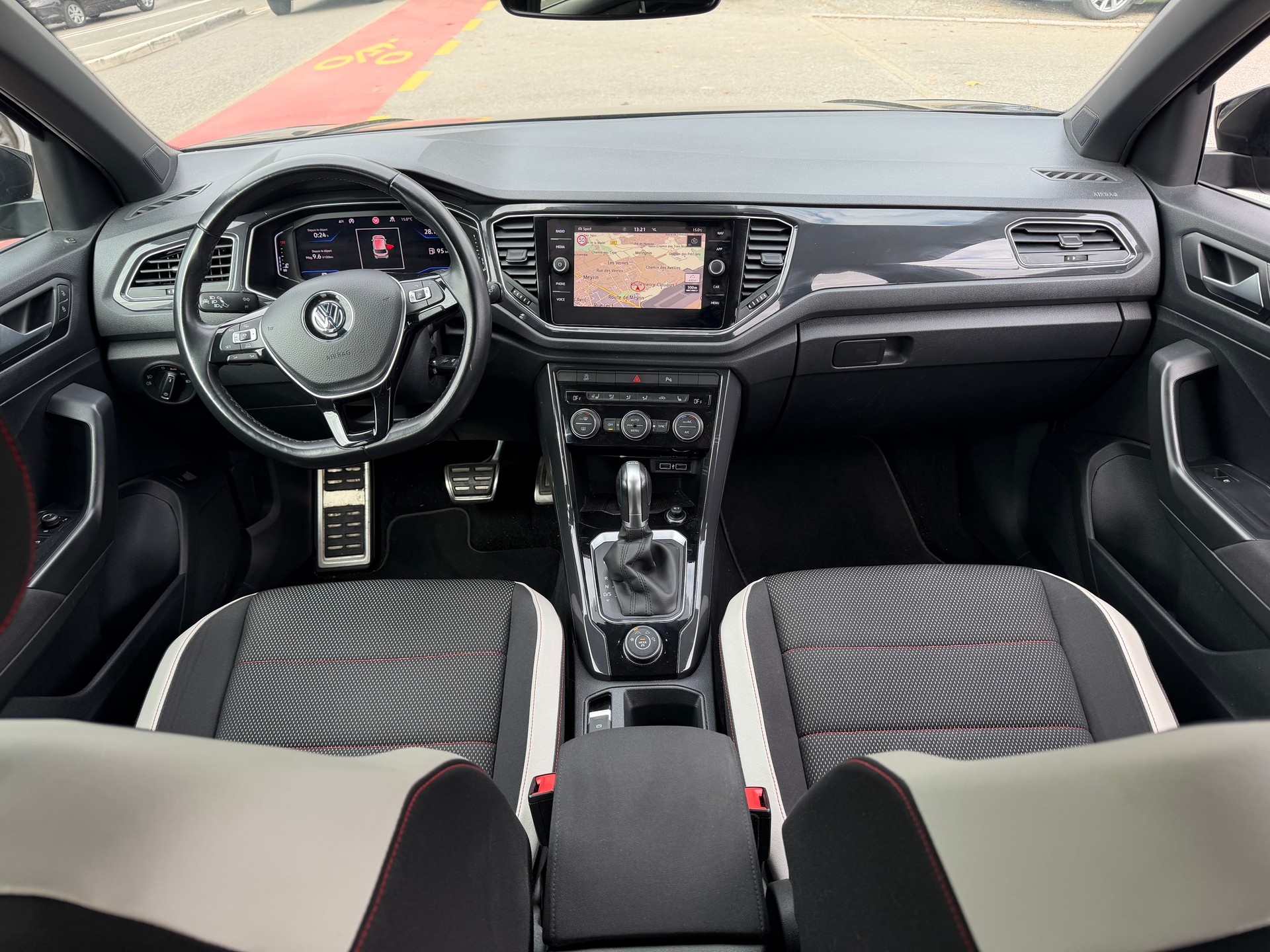VW T-Roc 2.0 TSI Sport DSG 4Motion-image-8