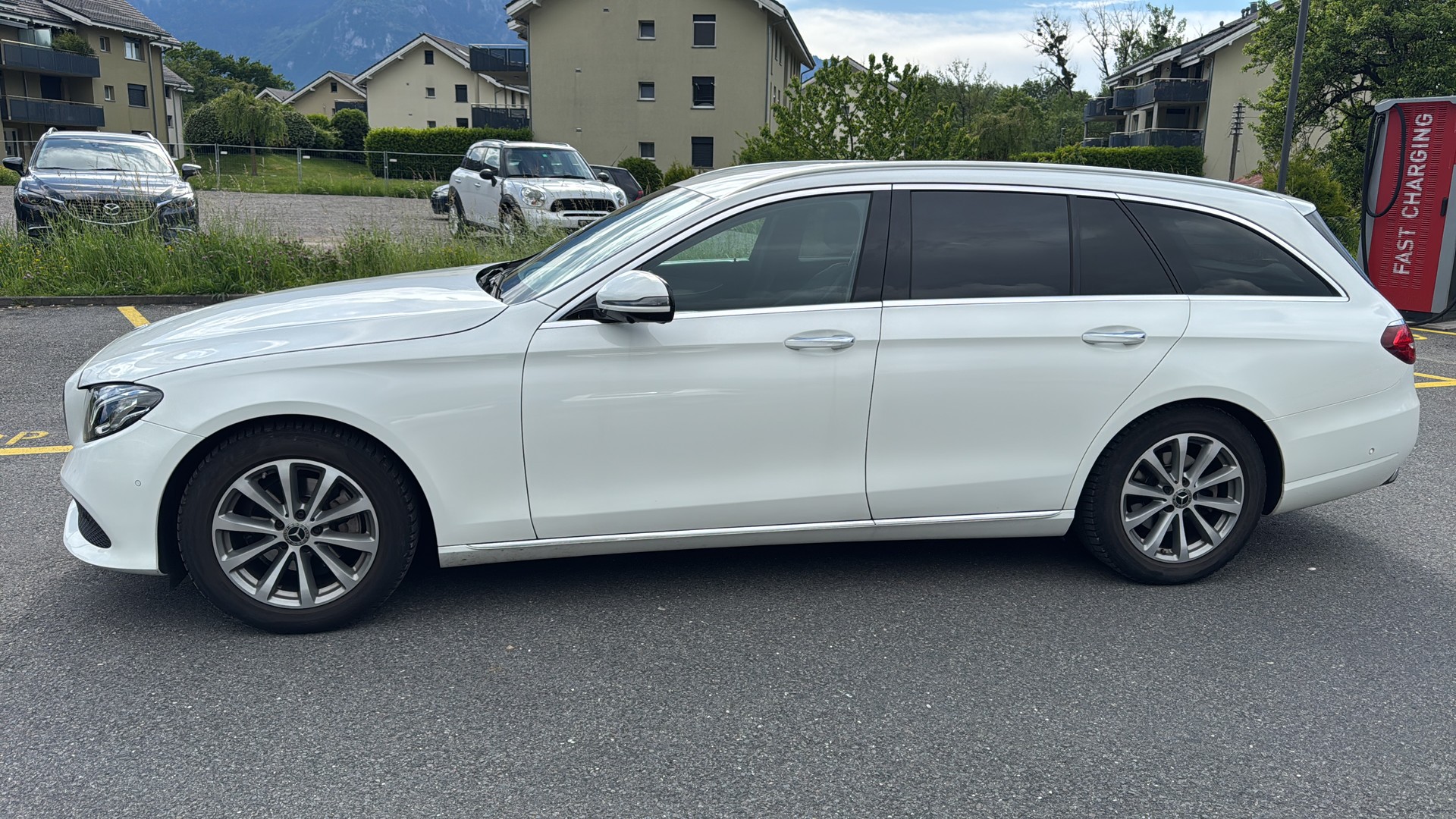MERCEDES-BENZ E 200 Avantgarde 9G-Tronic-image-8