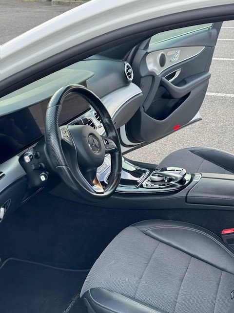 MERCEDES-BENZ E 200 Avantgarde 9G-Tronic-image-17