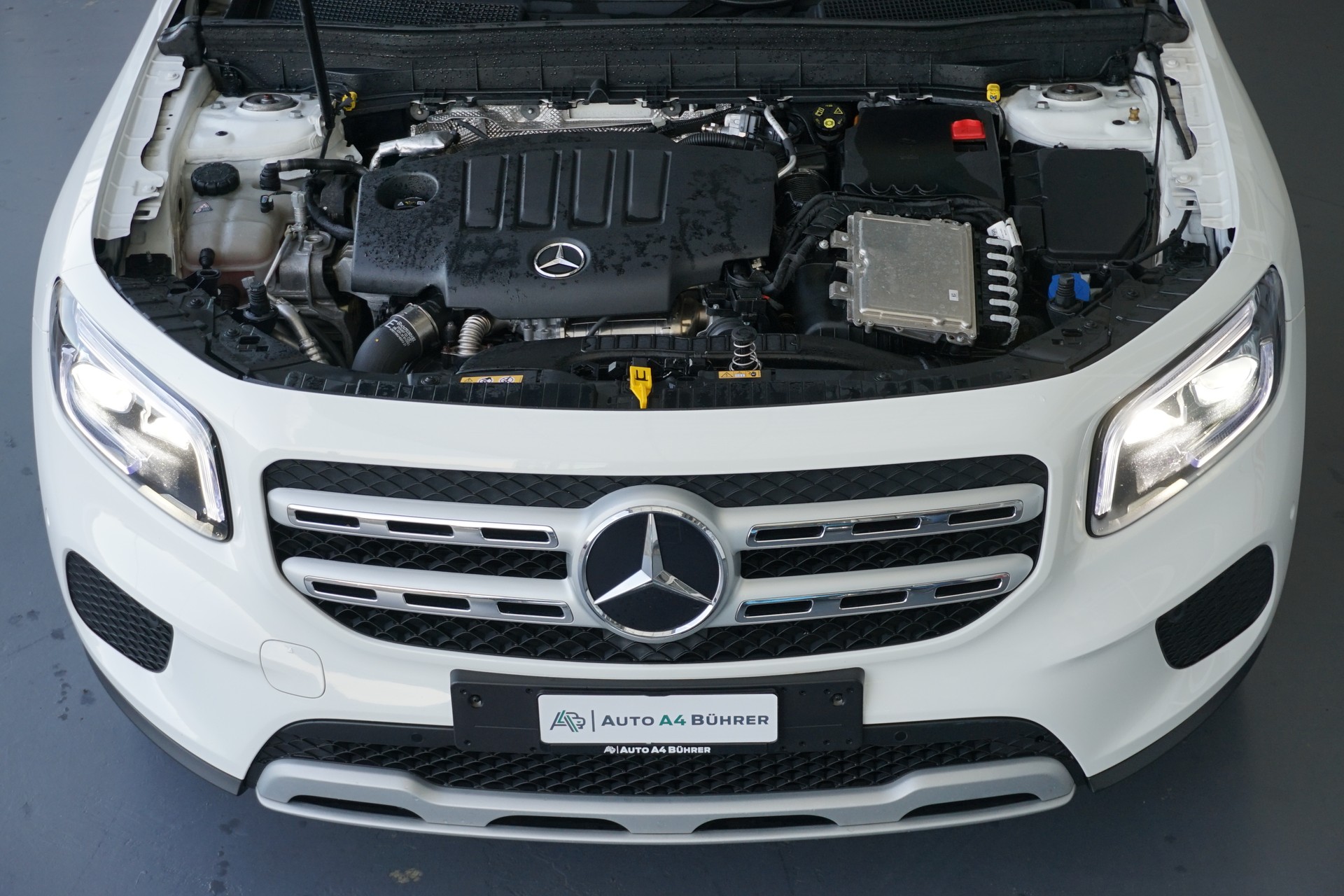 MERCEDES-BENZ GLB 200 d Style-image-12