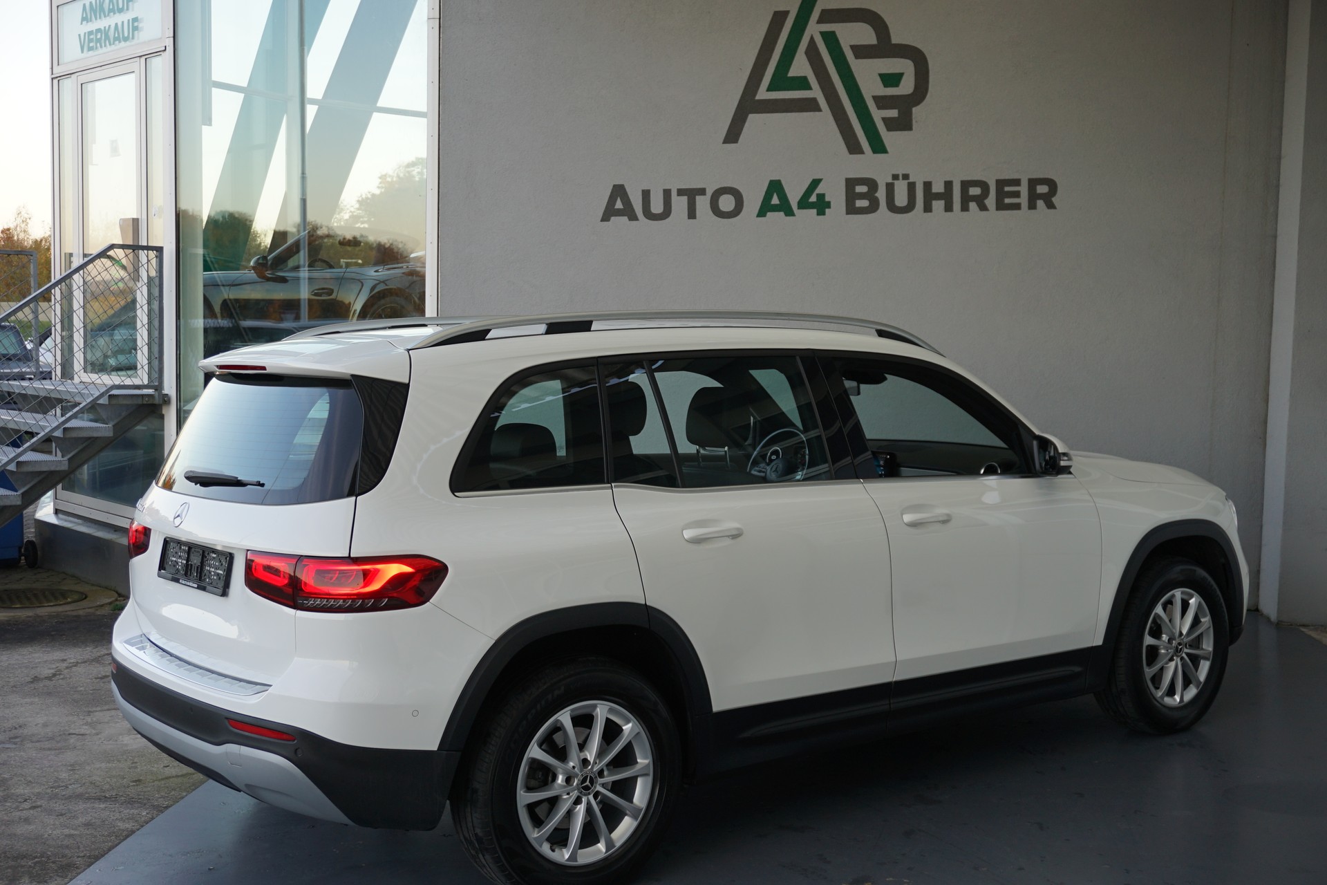 MERCEDES-BENZ GLB 200 d Style-image-7