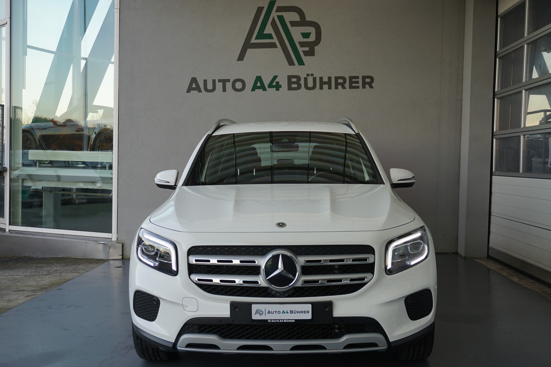 MERCEDES-BENZ GLB 200 d Style-image-8
